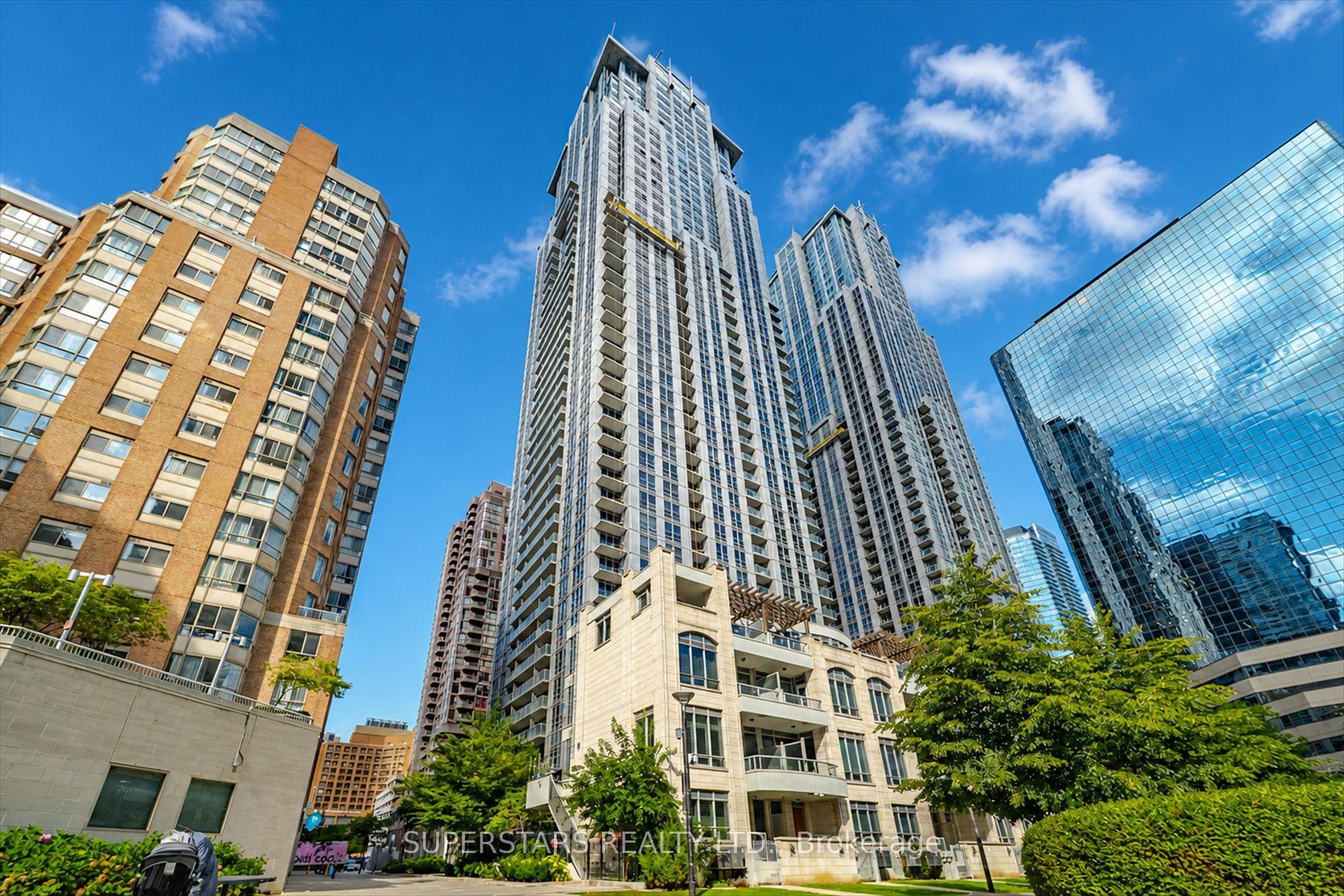 Photo of Unit 1813, 761 Bay Street