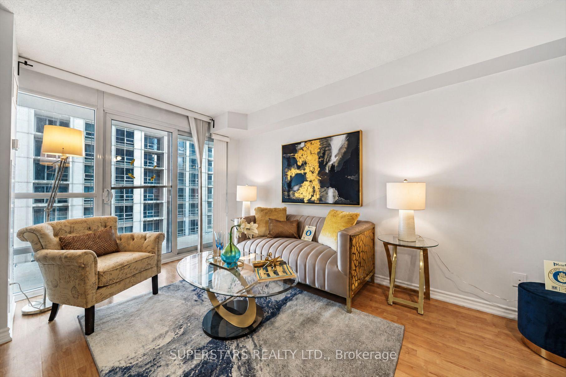 Photo 5 of Unit 1813, 761 Bay Street, Toronto, Bay Street Corridor — HOMEH
