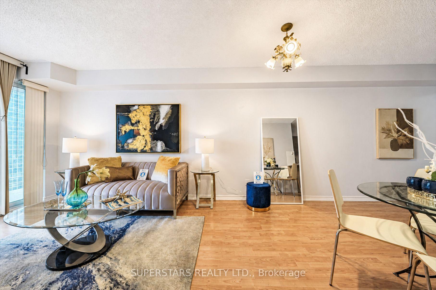 Photo 6 of Unit 1813, 761 Bay Street, Toronto, Bay Street Corridor — HOMEH