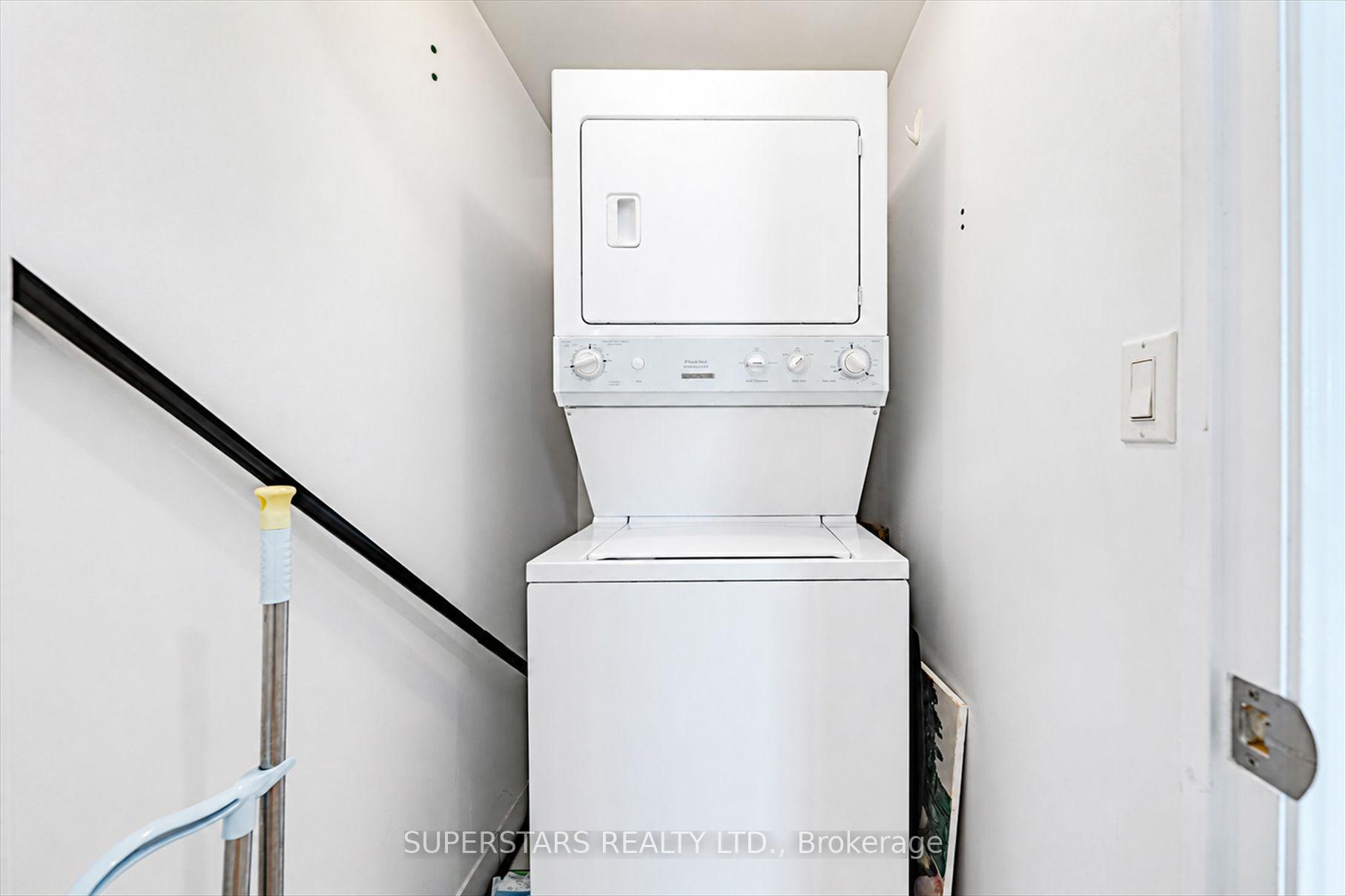Photo 17 of Unit 1813, 761 Bay Street, Toronto, Bay Street Corridor — HOMEH
