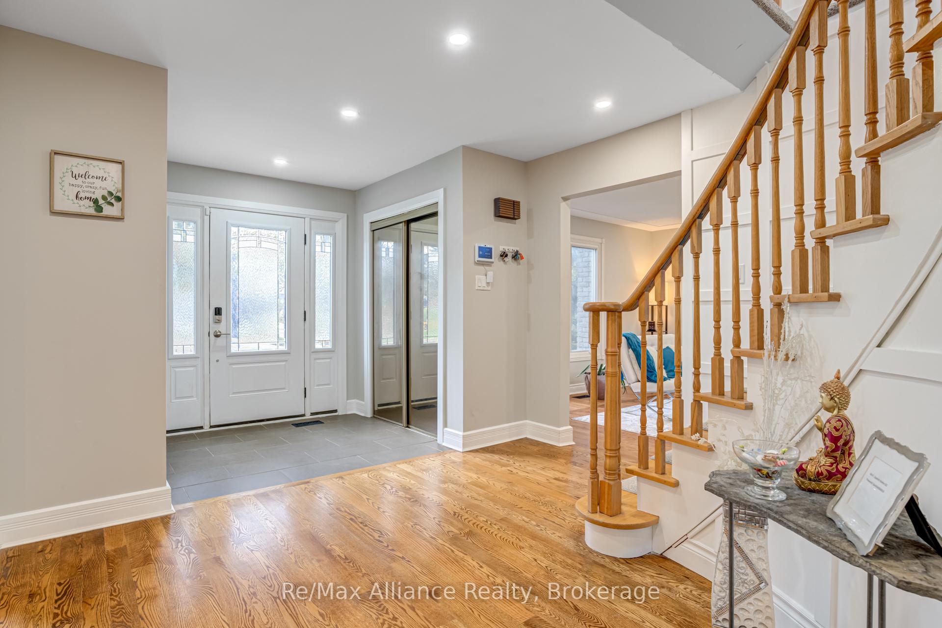 Photo 3 of 1168 Havendale Boulevard, Burlington, Tyandaga — HOMEH