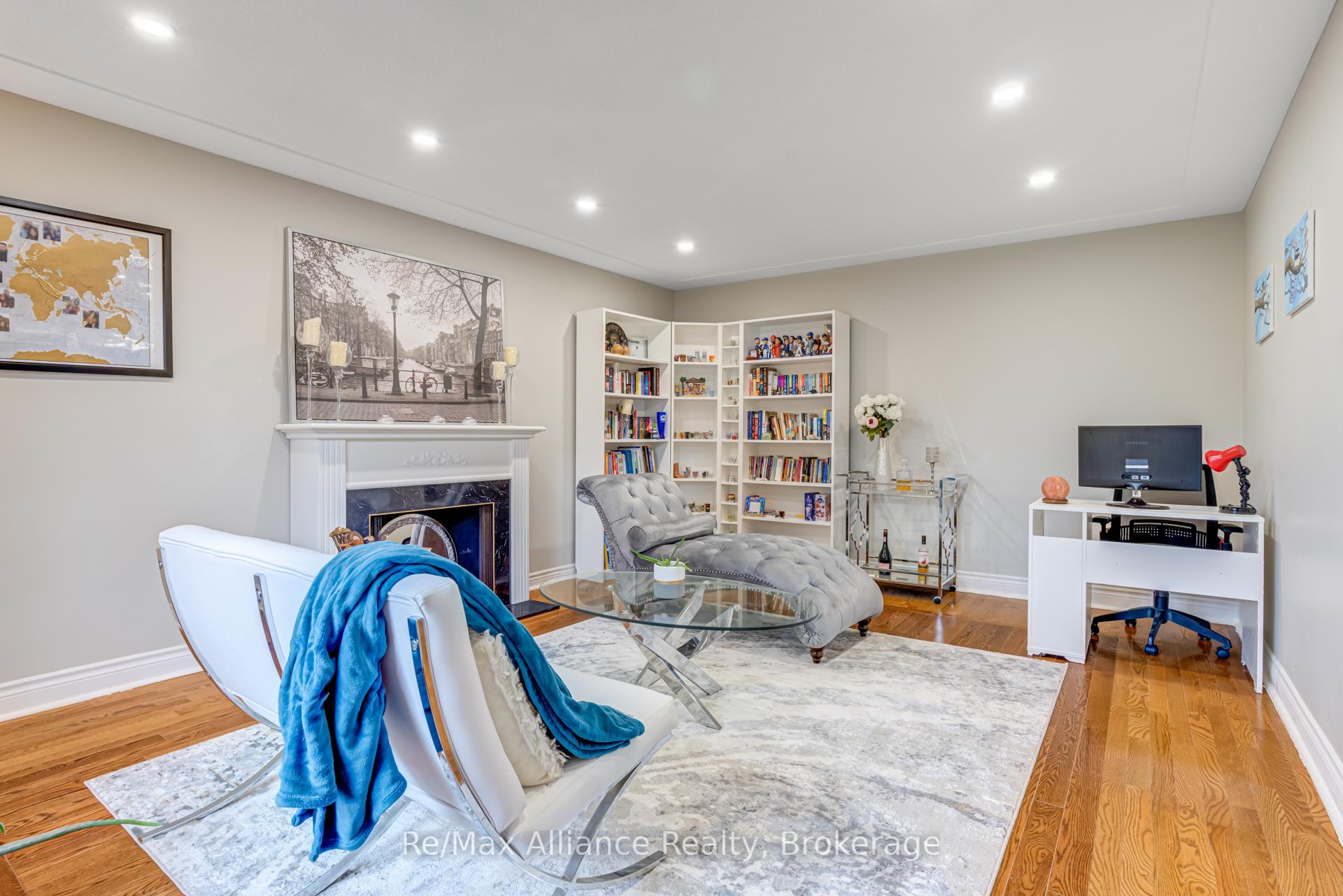 Photo 4 of 1168 Havendale Boulevard, Burlington, Tyandaga — HOMEH