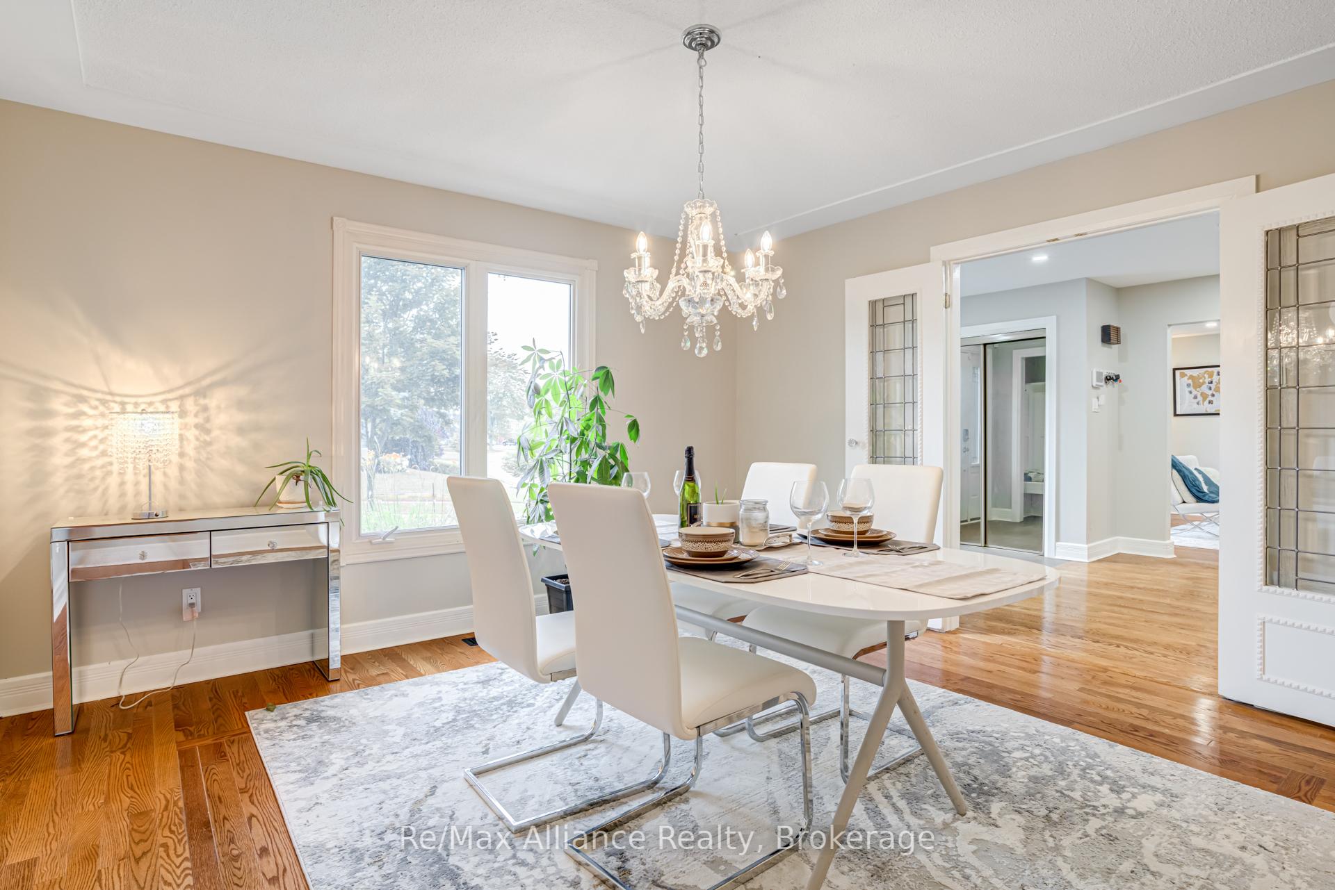 Photo 6 of 1168 Havendale Boulevard, Burlington, Tyandaga — HOMEH