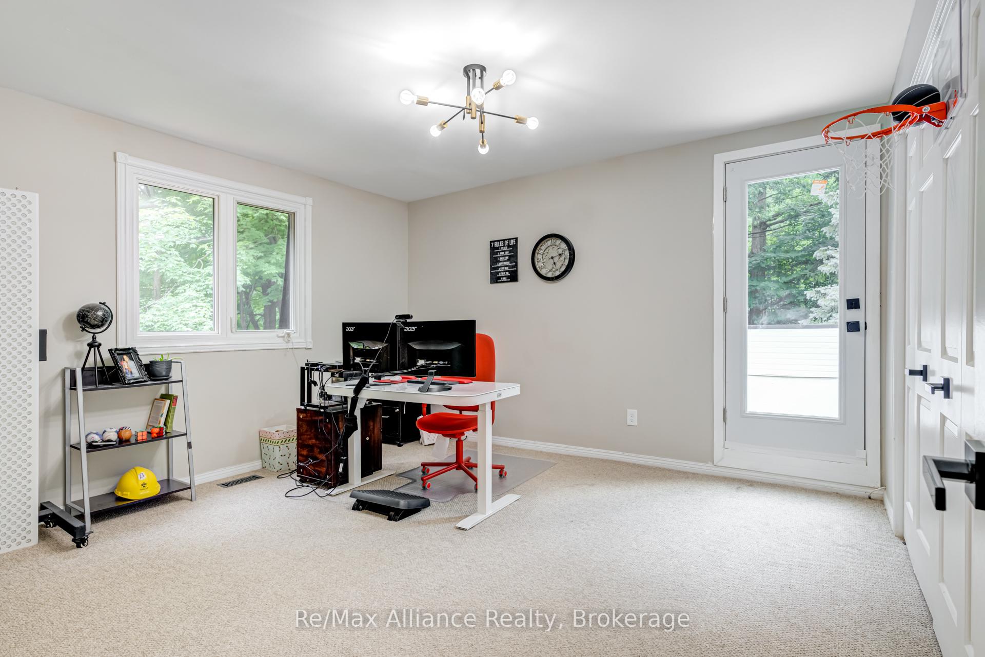 Photo 23 of 1168 Havendale Boulevard, Burlington, Tyandaga — HOMEH