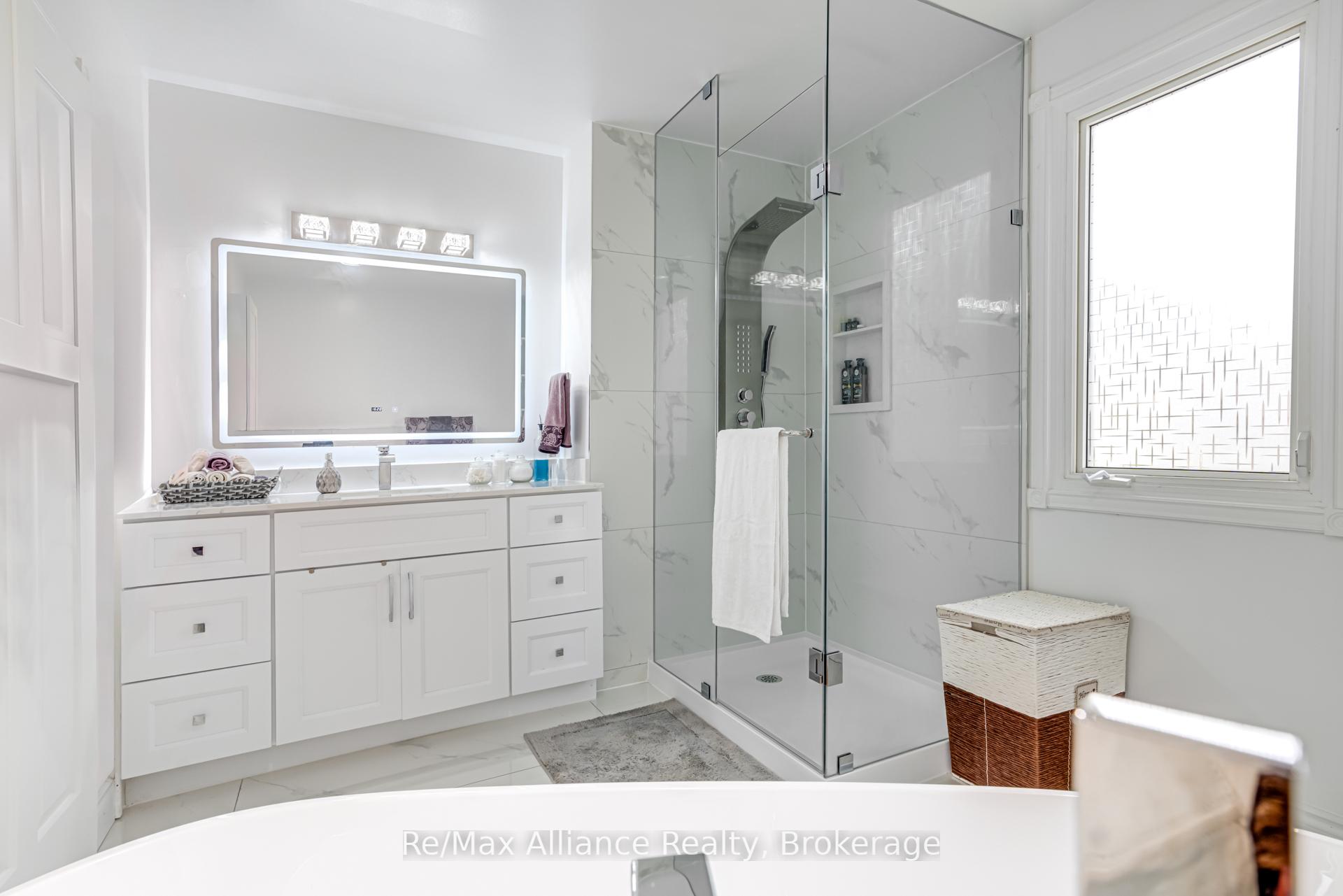 Photo 32 of 1168 Havendale Boulevard, Burlington, Tyandaga — HOMEH