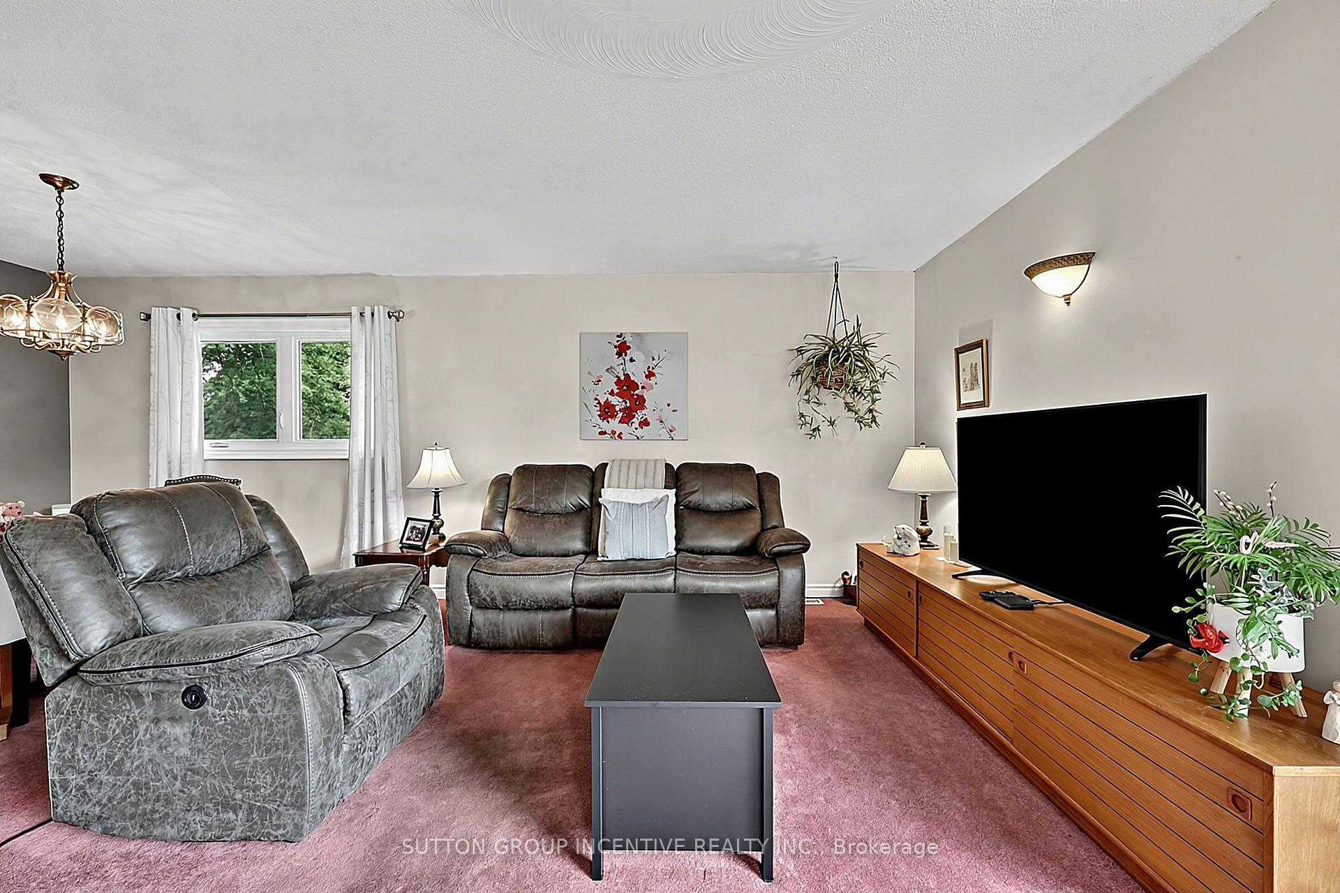 Photo 8 of 1006 Lebanon Drive, Innisfil, Alcona — HOMEH
