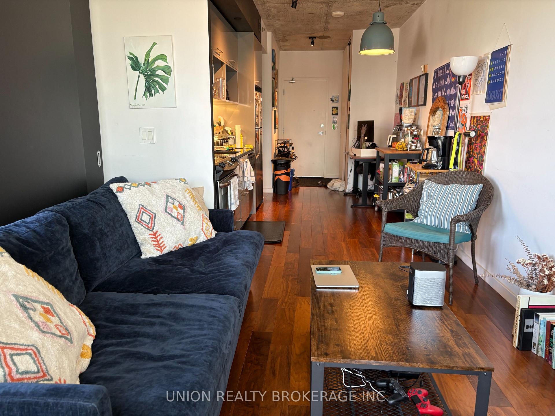 Photo 11 of Unit 902, 51 Trolley Crescent, Toronto, Moss Park — HOMEH