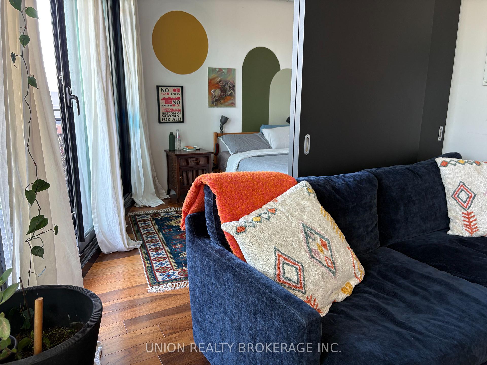 Photo 12 of Unit 902, 51 Trolley Crescent, Toronto, Moss Park — HOMEH