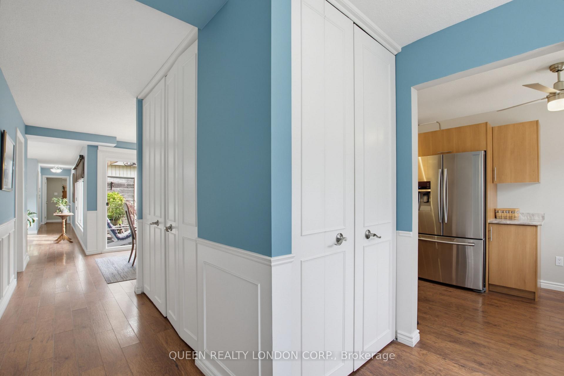 Photo 4 of 528 Cranbrook Road E, London, South M — HOMEH