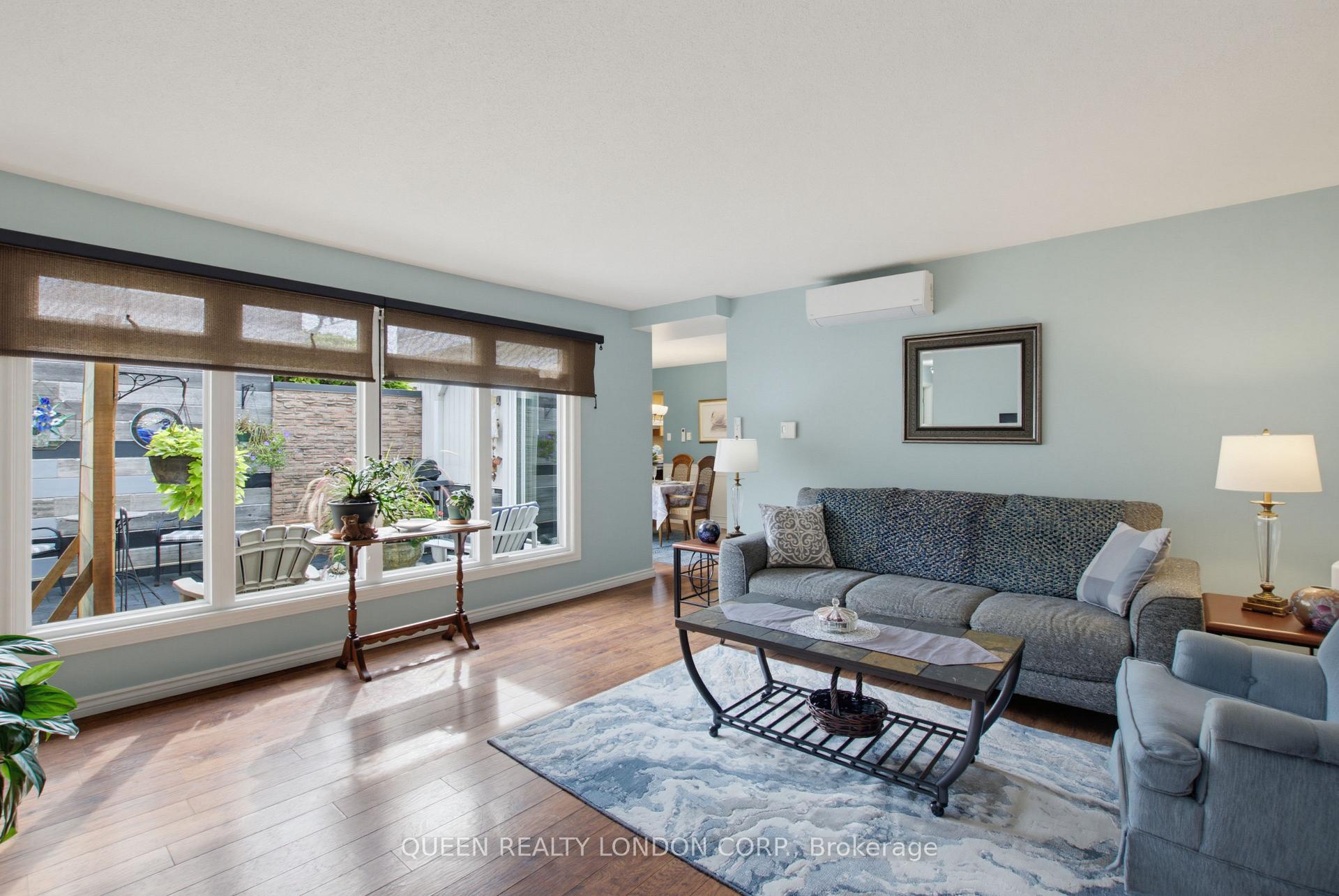Photo 11 of 528 Cranbrook Road E, London, South M — HOMEH