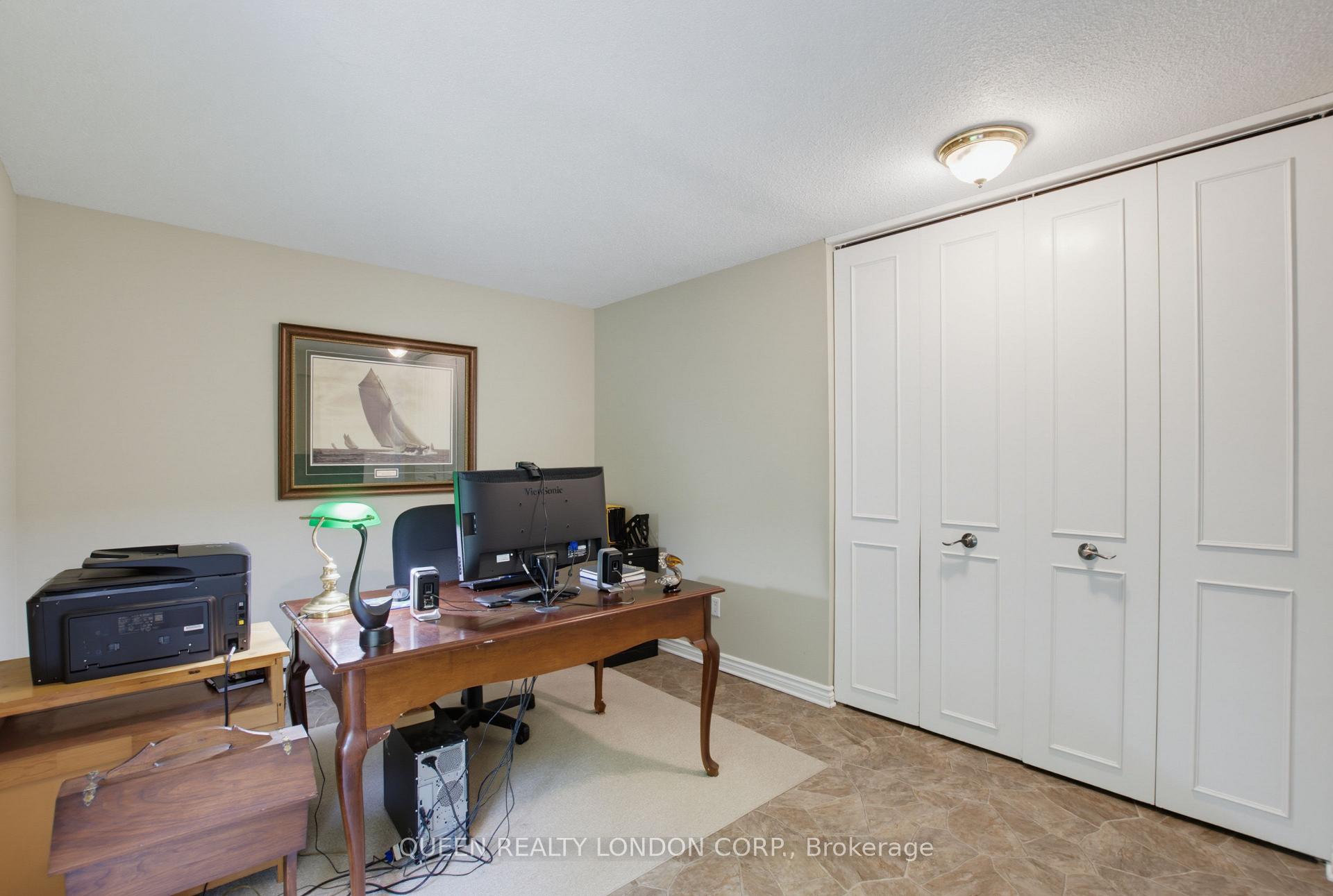 Photo 18 of 528 Cranbrook Road E, London, South M — HOMEH