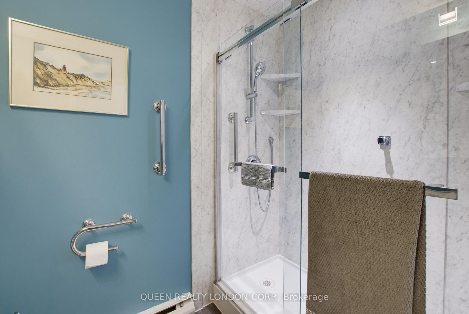Photo 20 of 528 Cranbrook Road E, London, South M — HOMEH