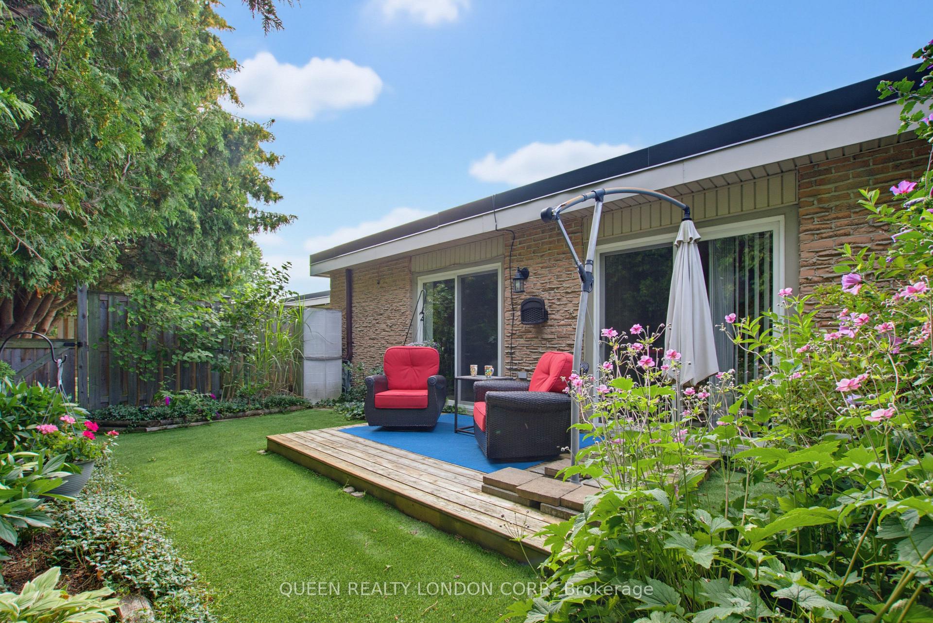 Photo 25 of 528 Cranbrook Road E, London, South M — HOMEH