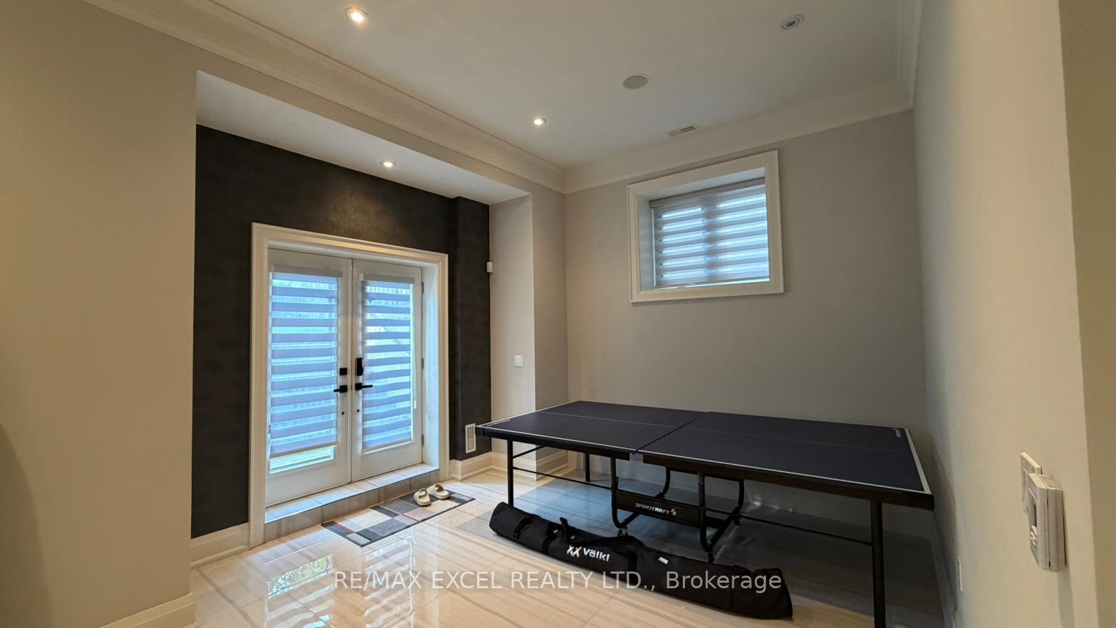 Front of Unit Basement, 106 Kingsdale Avenue