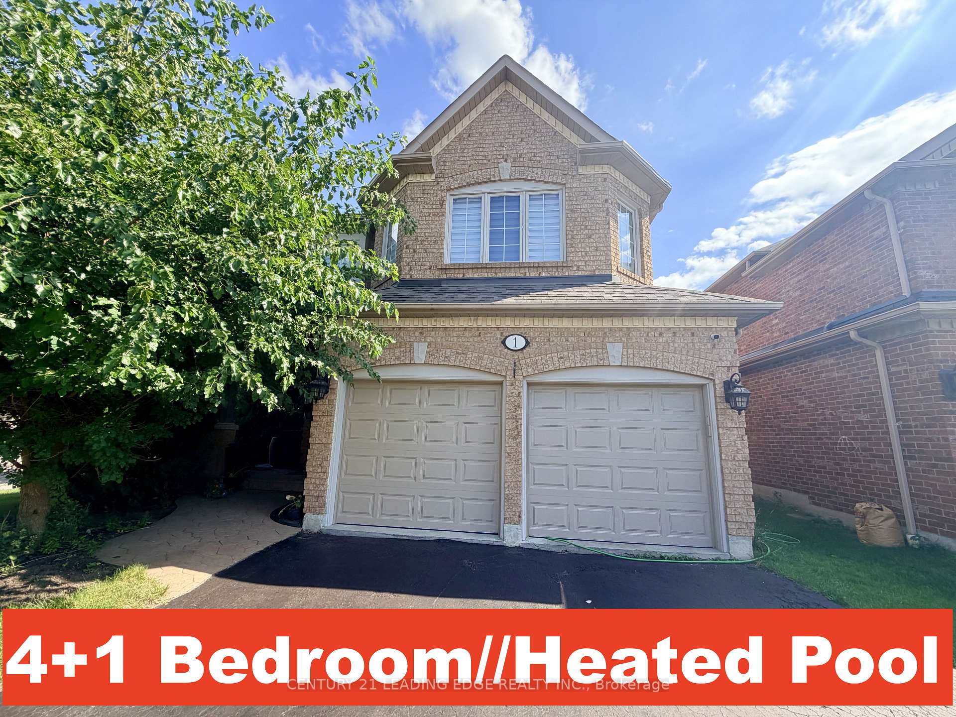 Photo 2 of 1 Castle Green Drive, Whitby, Rolling Acres — HOMEH