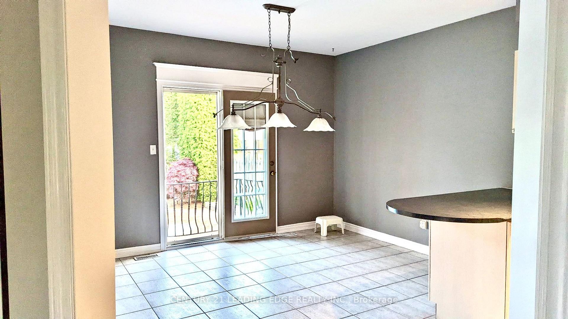 Photo 27 of 1 Castle Green Drive, Whitby, Rolling Acres — HOMEH