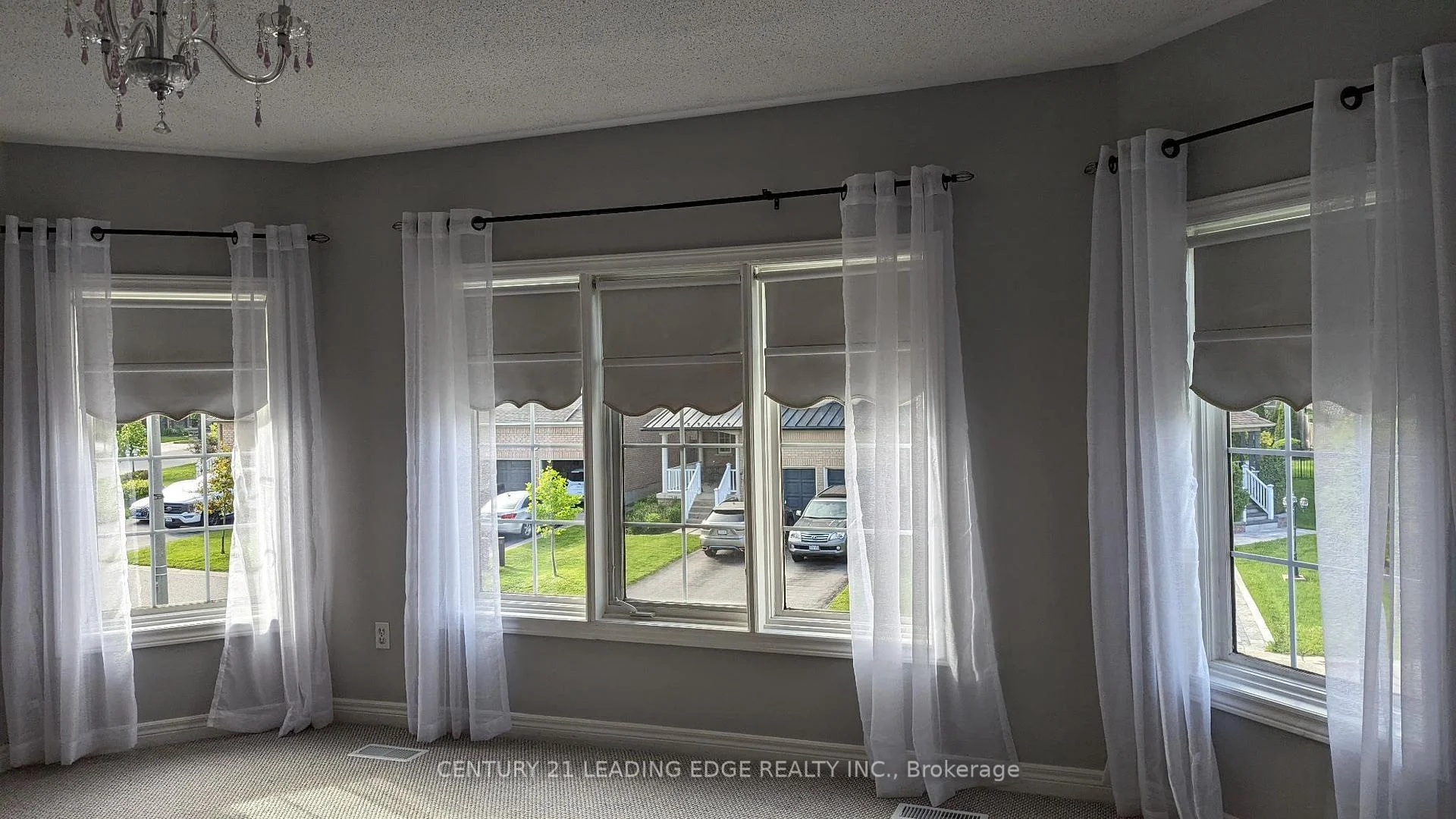 Photo 10 of 1 Castle Green Drive, Whitby, Rolling Acres — HOMEH