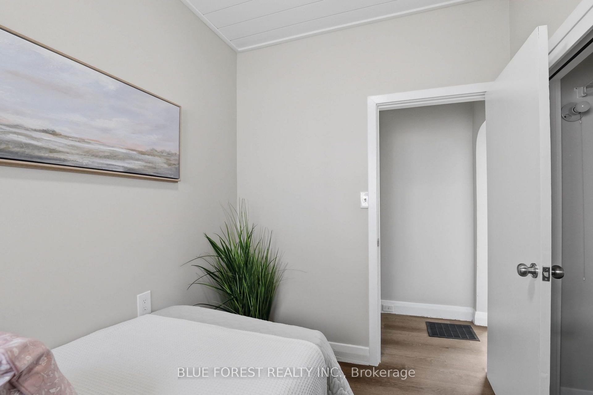 Photo 24 of 35 Mackay Avenue, London, South E — HOMEH