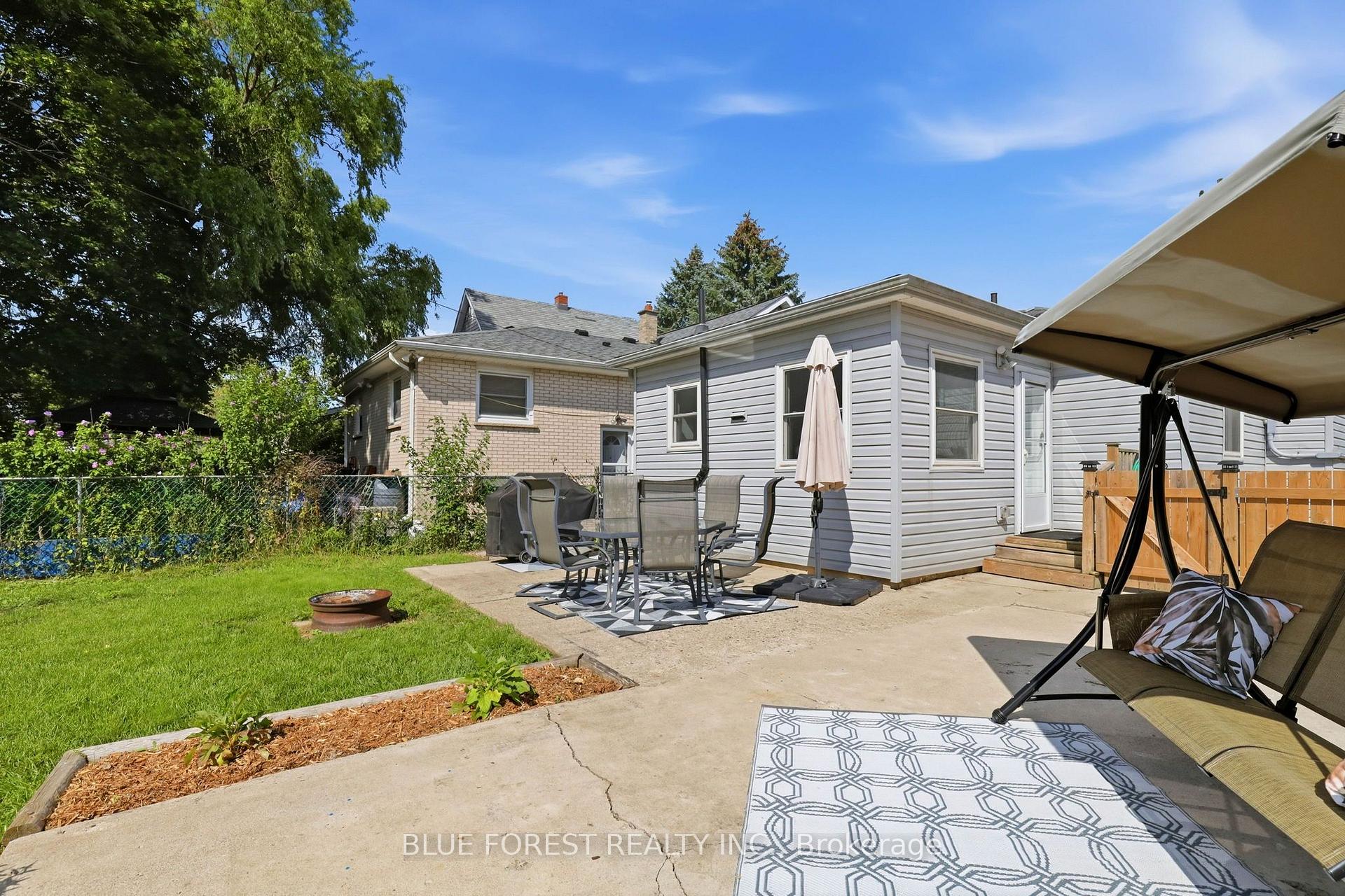 Photo 28 of 35 Mackay Avenue, London, South E — HOMEH