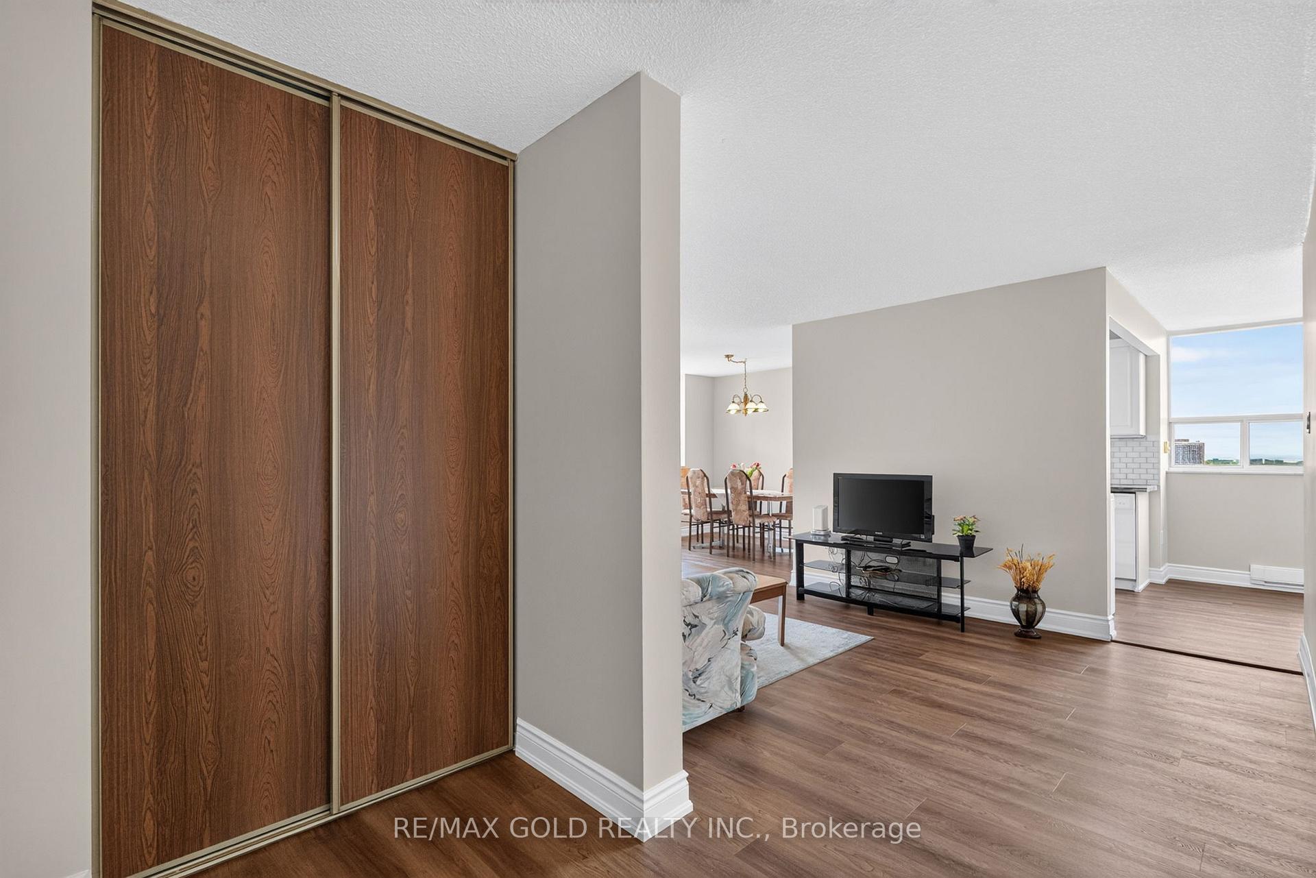 Photo 6 of Unit 1109, 3 Lisa Street, Brampton, Queen Street Corridor — HOMEH