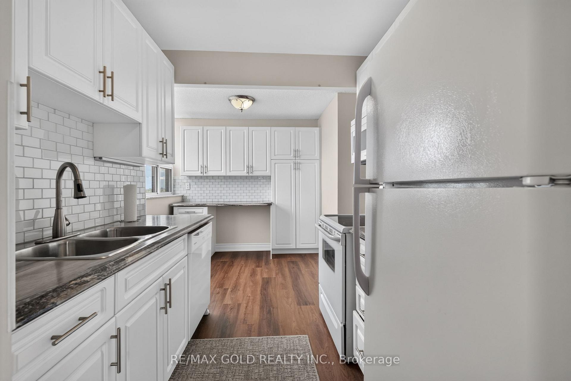 Photo 11 of Unit 1109, 3 Lisa Street, Brampton, Queen Street Corridor — HOMEH