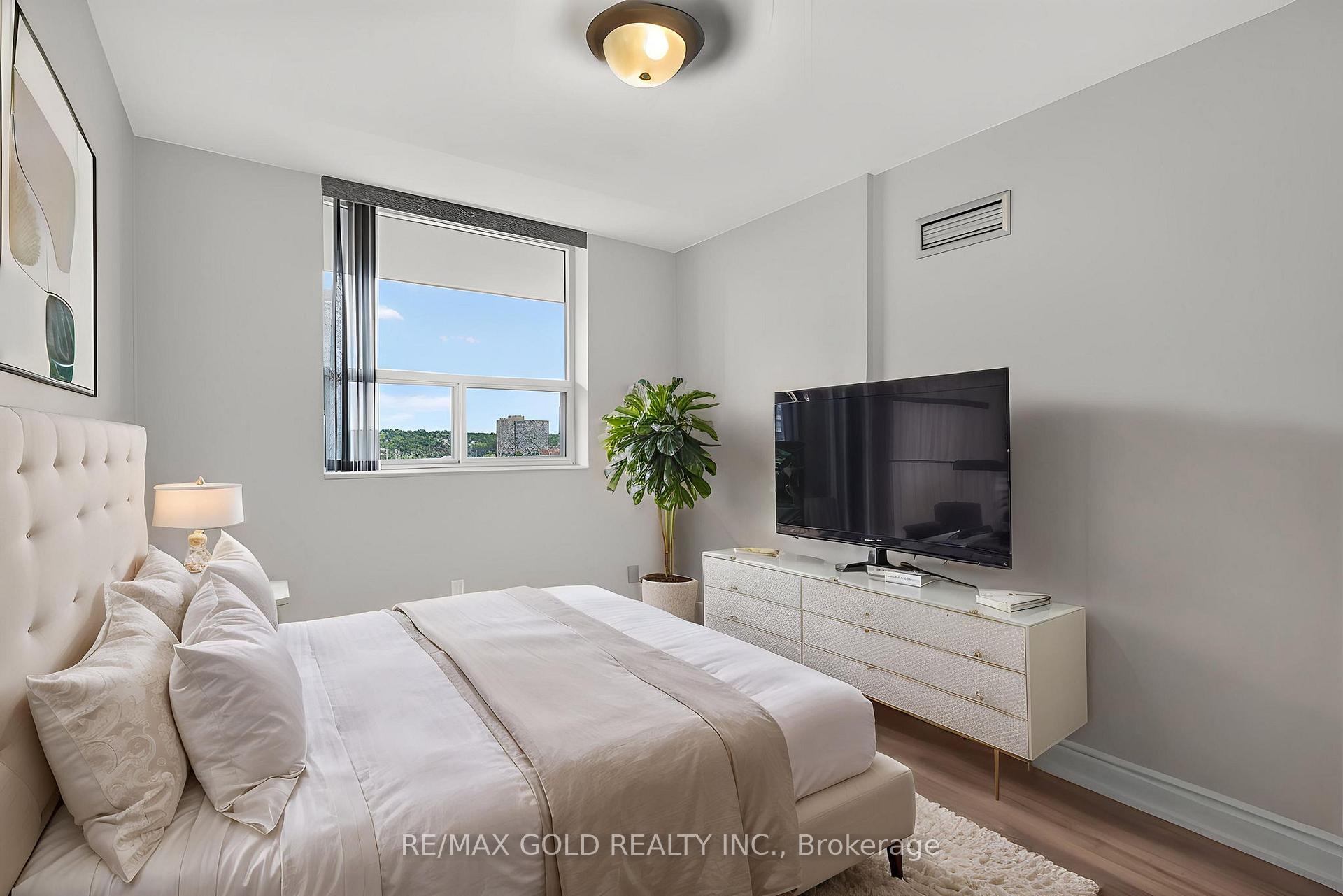 Photo 19 of Unit 1109, 3 Lisa Street, Brampton, Queen Street Corridor — HOMEH