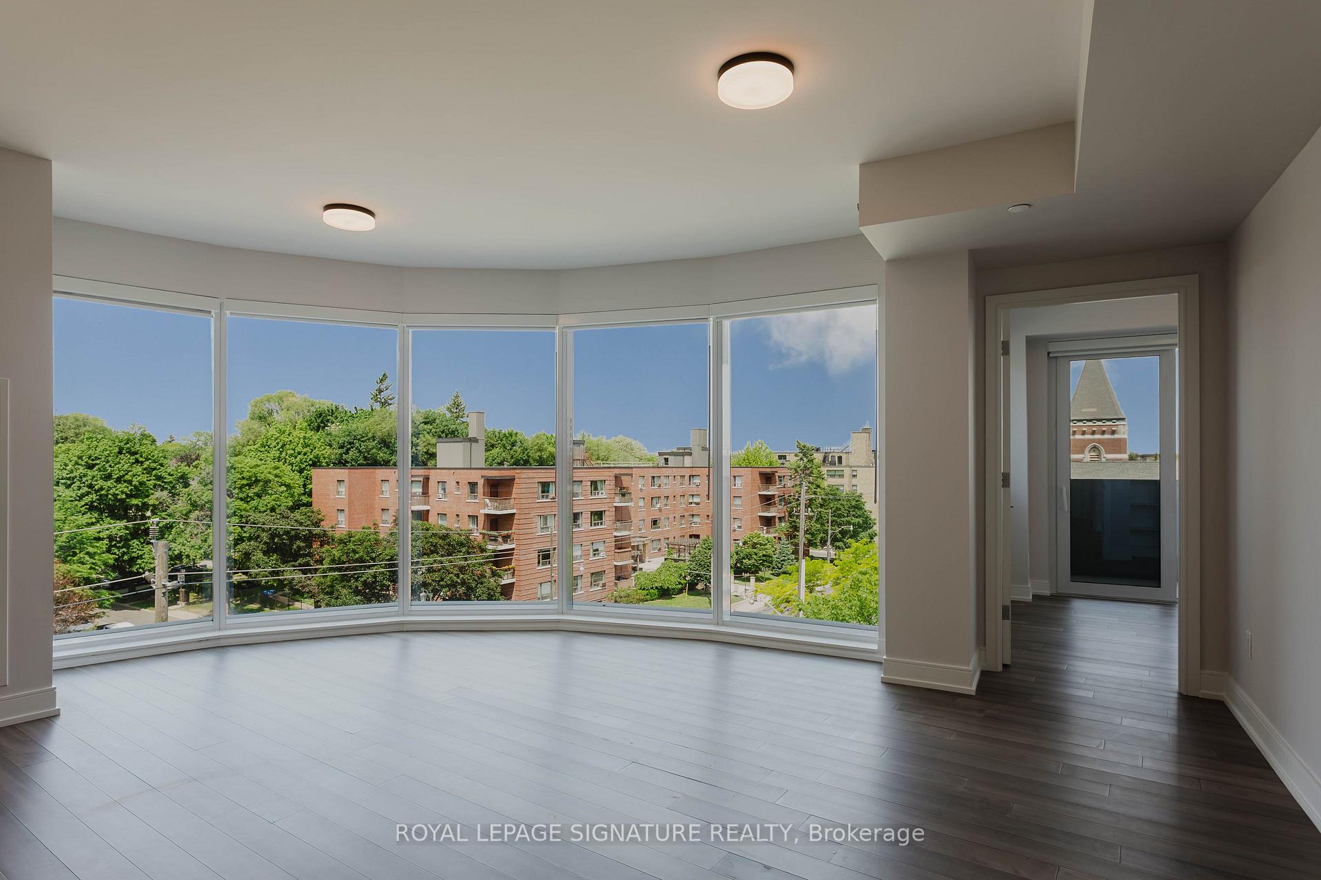 Photo 4 of Unit 306, 2525 Bathurst Street, Toronto, Forest Hill North — HOMEH