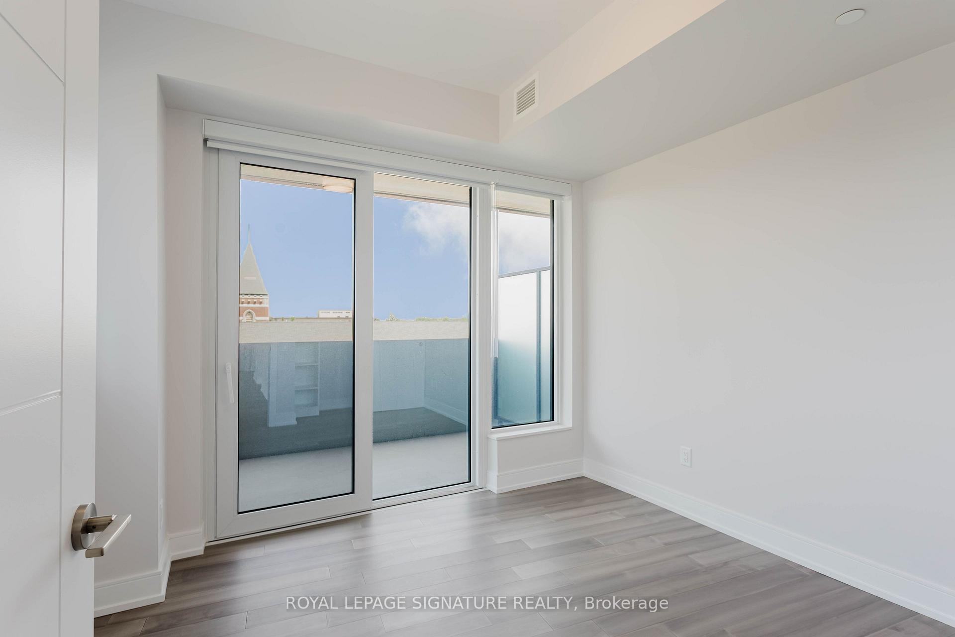 Photo 10 of Unit 306, 2525 Bathurst Street, Toronto, Forest Hill North — HOMEH