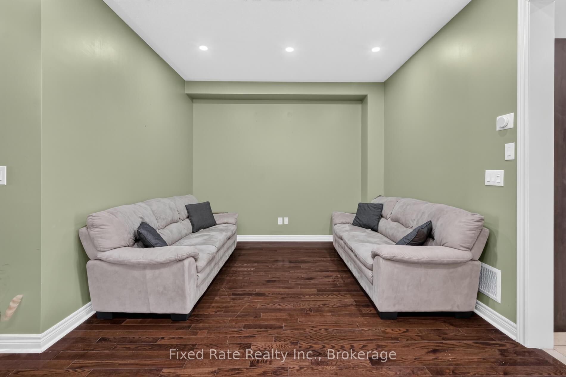 Photo 9 of 56 Versailles Crescent, Brampton, Bram East — HOMEH