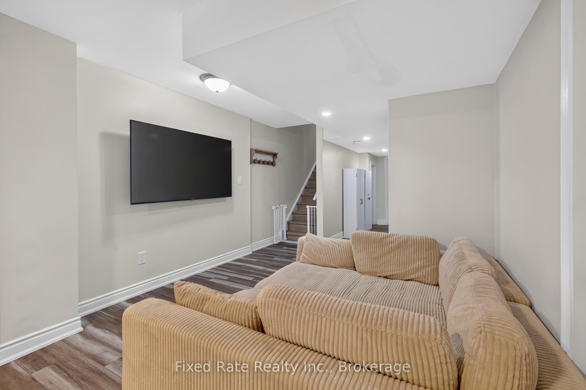 Photo 34 of 56 Versailles Crescent, Brampton, Bram East — HOMEH