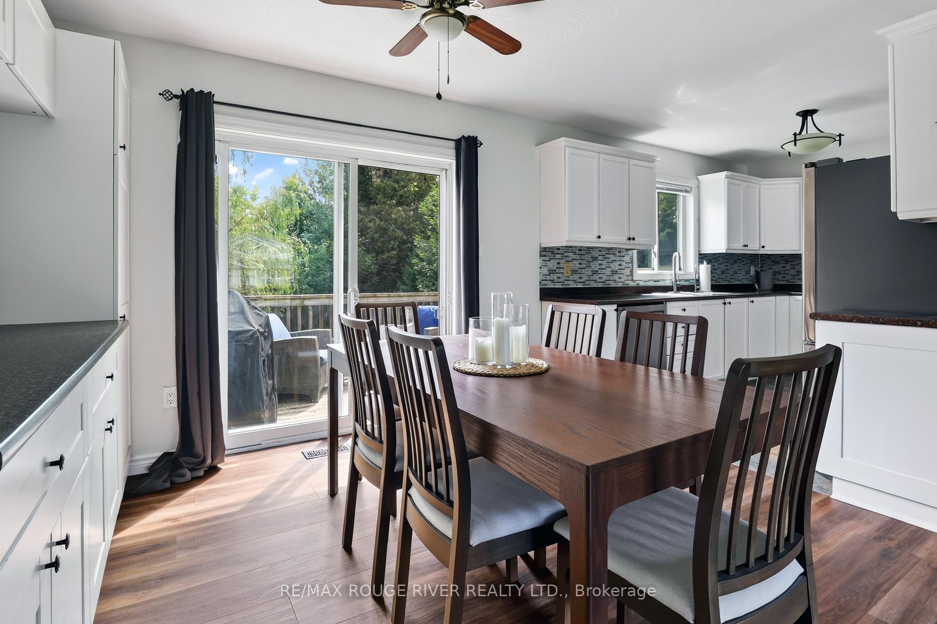 Photo 6 of 33 Creek Drive, Georgina, Pefferlaw — HOMEH