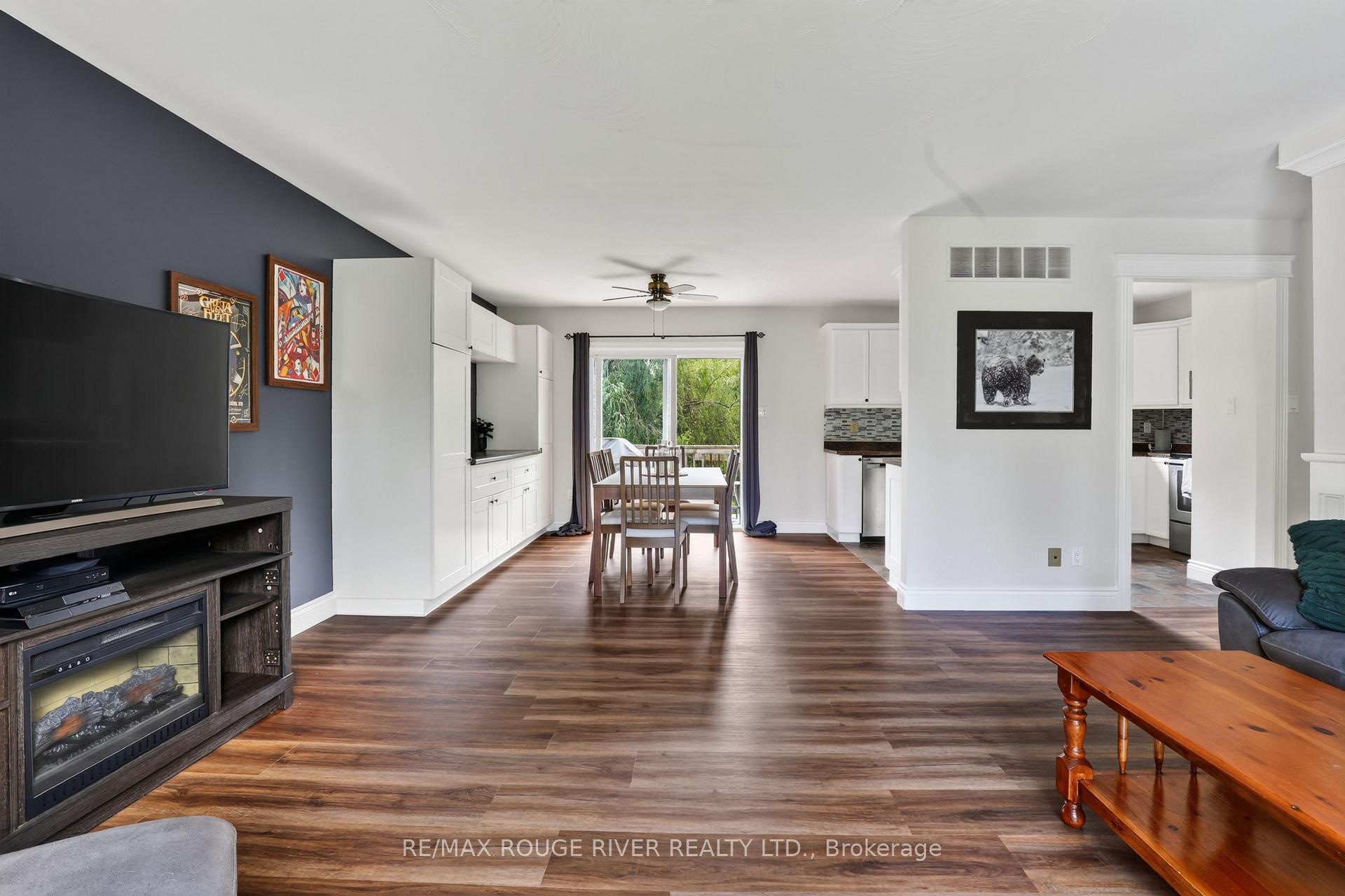 Photo 7 of 33 Creek Drive, Georgina, Pefferlaw — HOMEH