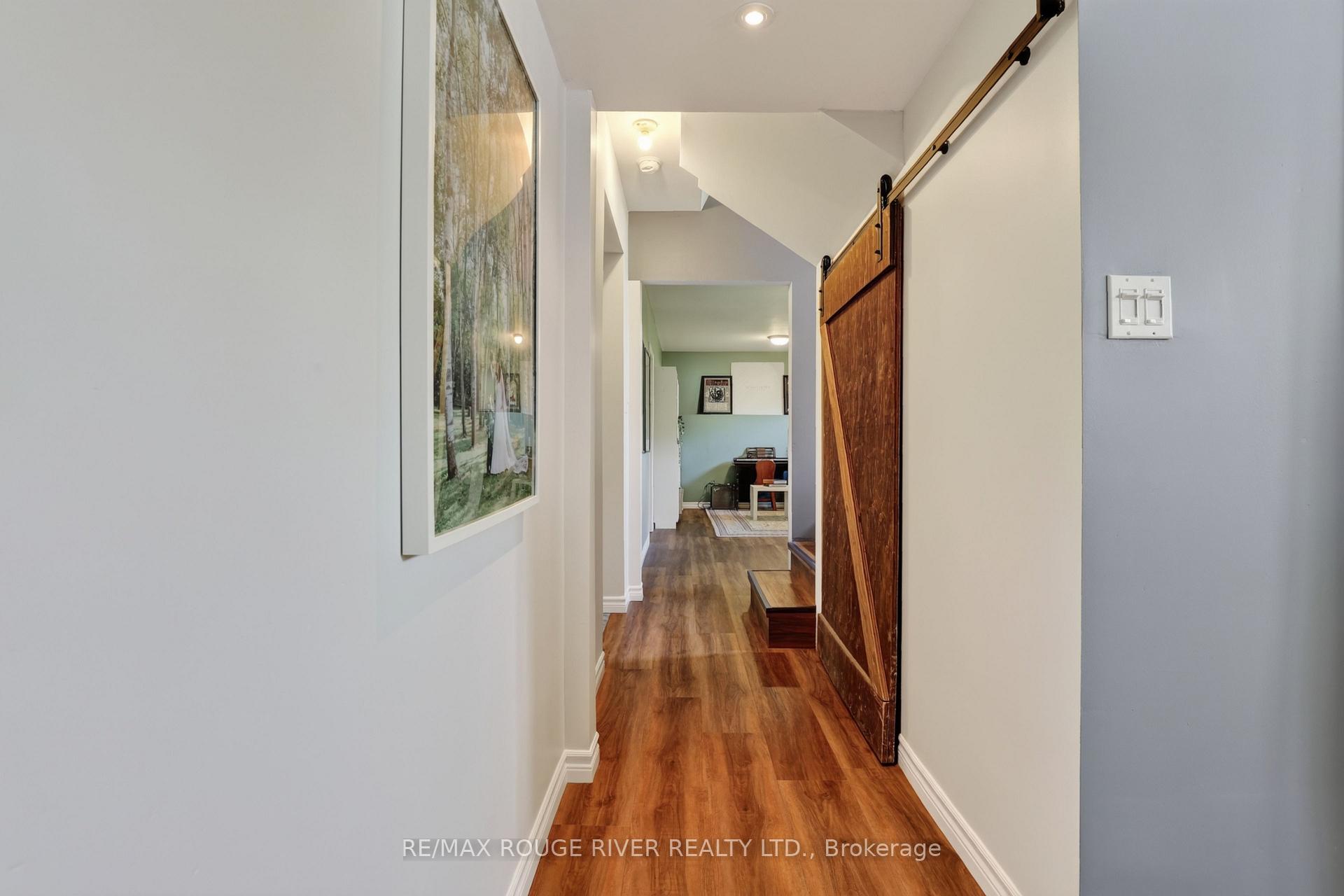 Photo 31 of 33 Creek Drive, Georgina, Pefferlaw — HOMEH