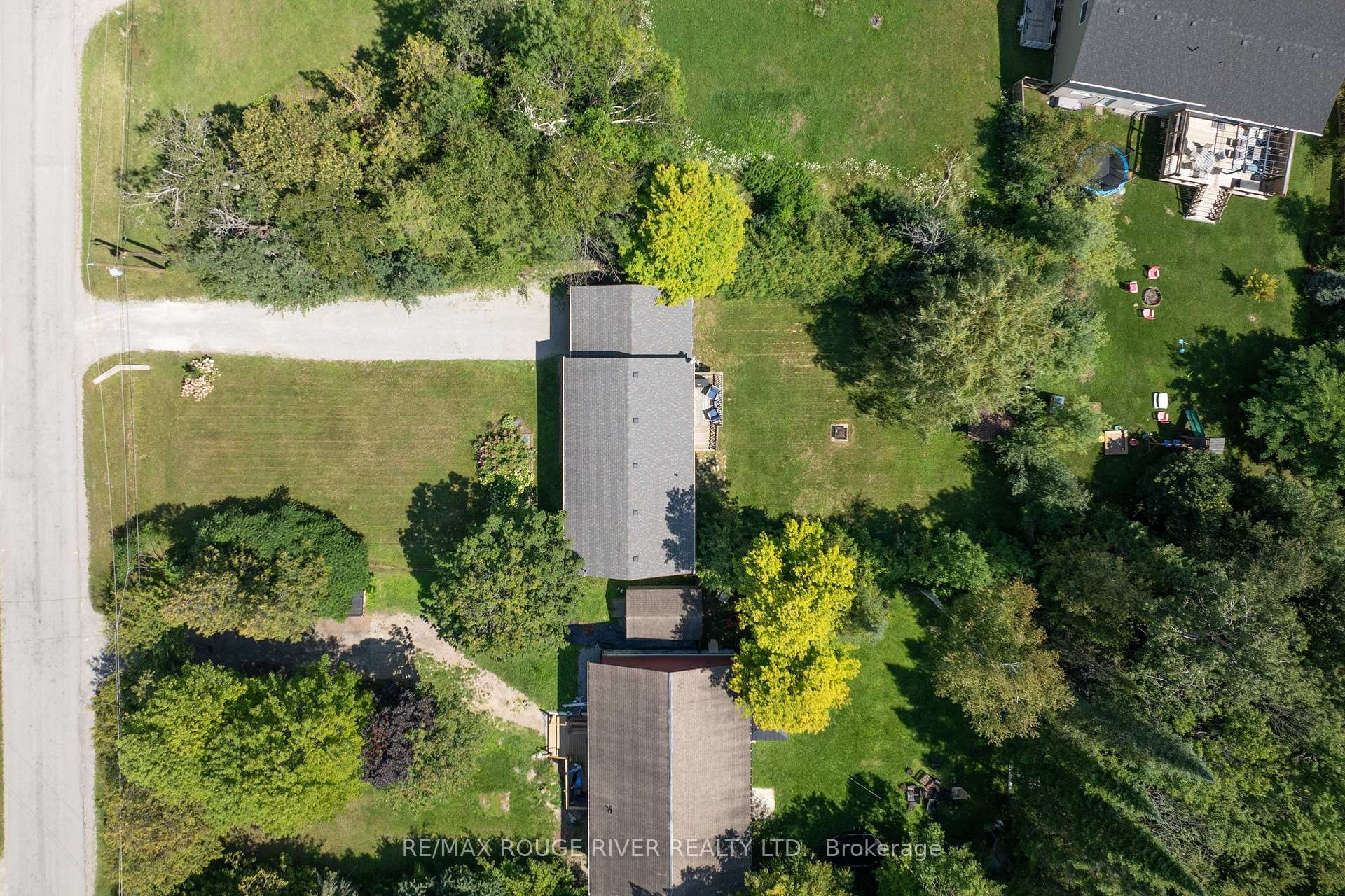 Photo 44 of 33 Creek Drive, Georgina, Pefferlaw — HOMEH