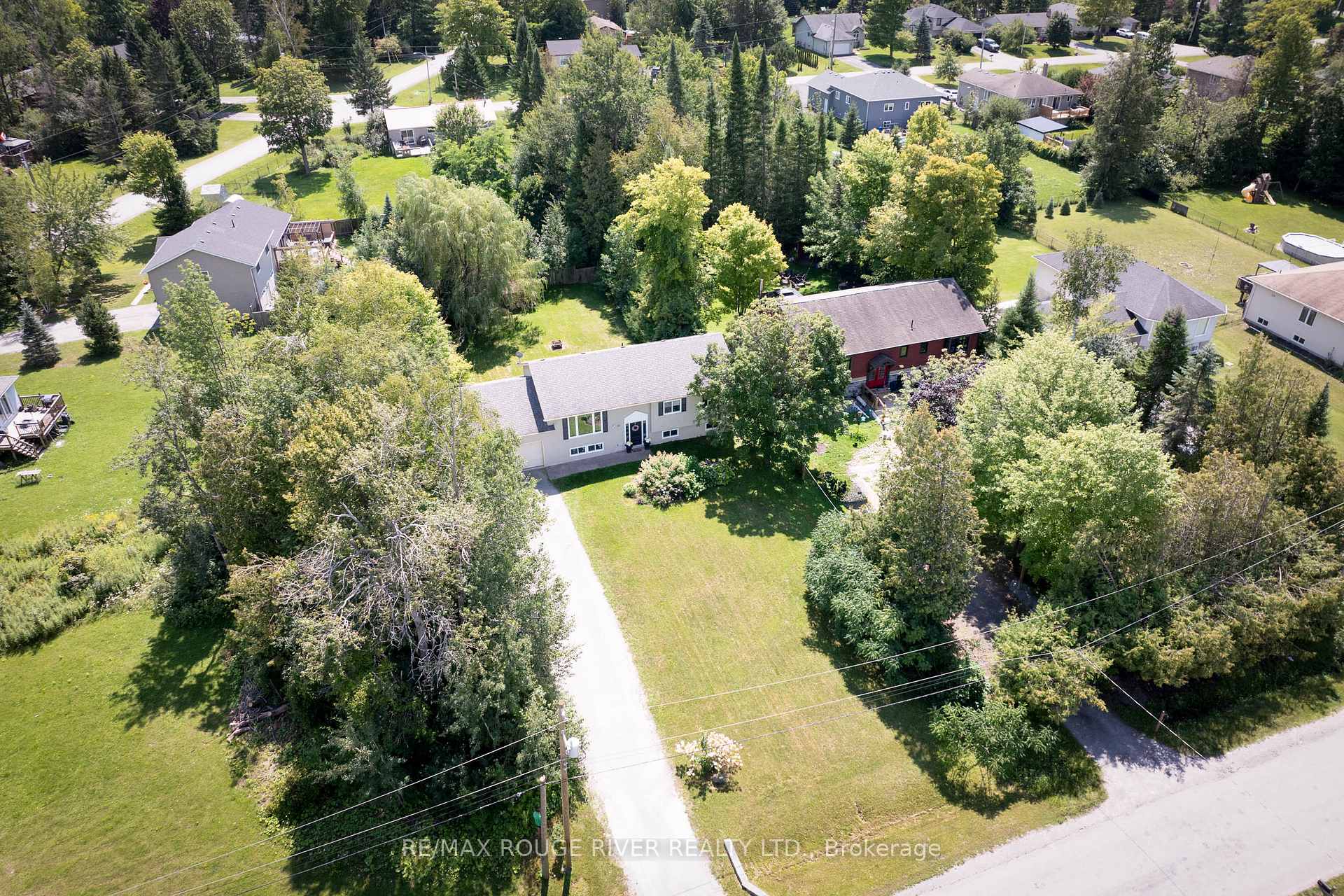 Photo 45 of 33 Creek Drive, Georgina, Pefferlaw — HOMEH