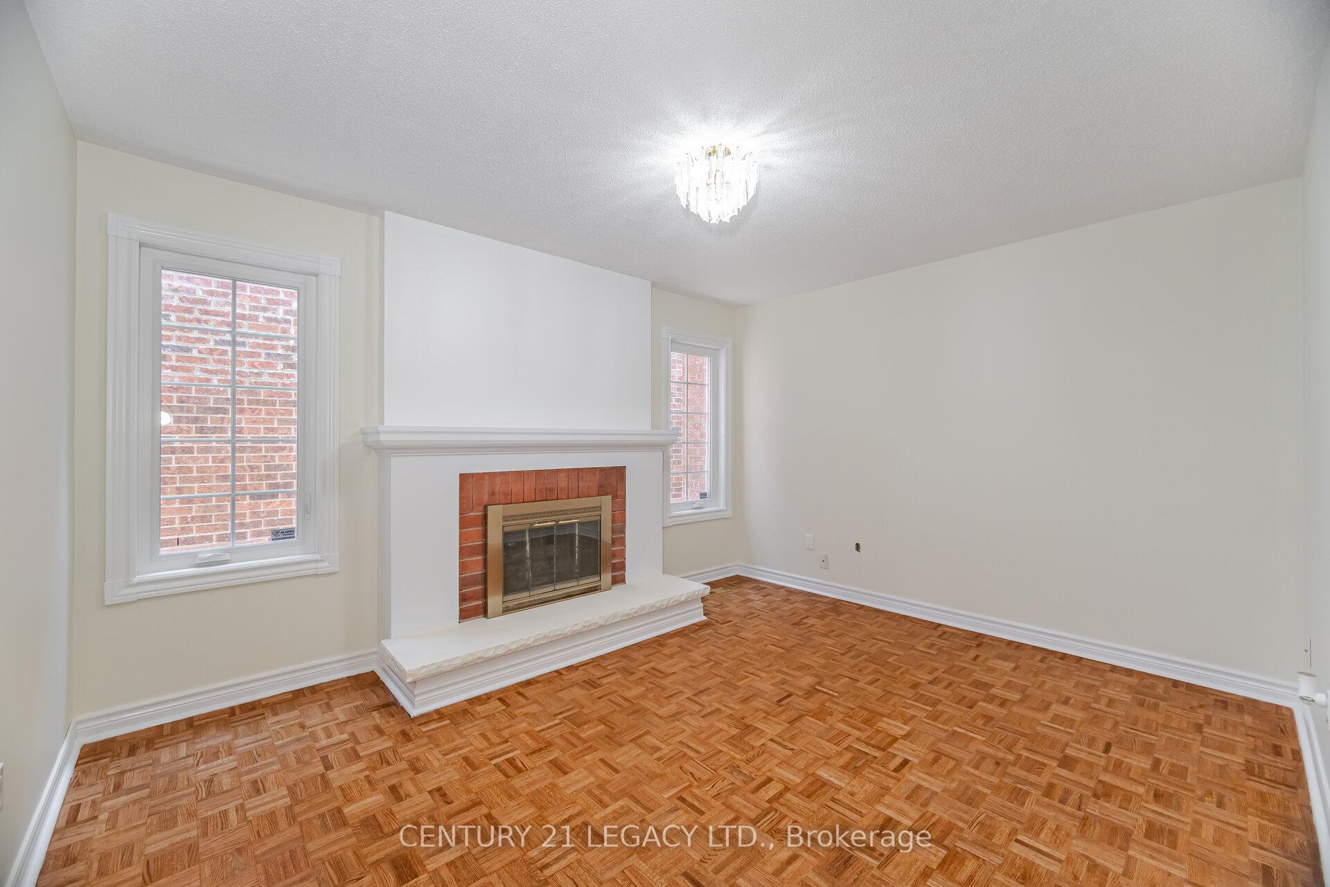 Photo 8 of 3182 Bracknell Crescent, Mississauga, Meadowvale — HOMEH