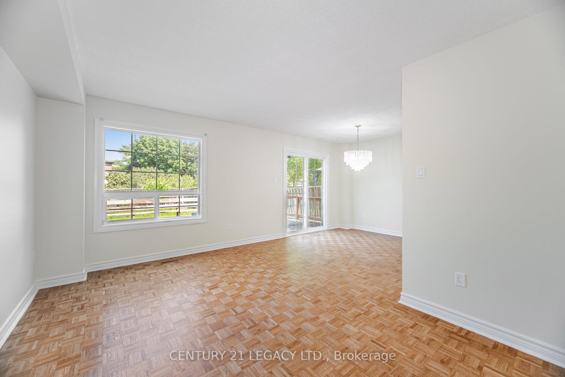 Photo 9 of 3182 Bracknell Crescent, Mississauga, Meadowvale — HOMEH