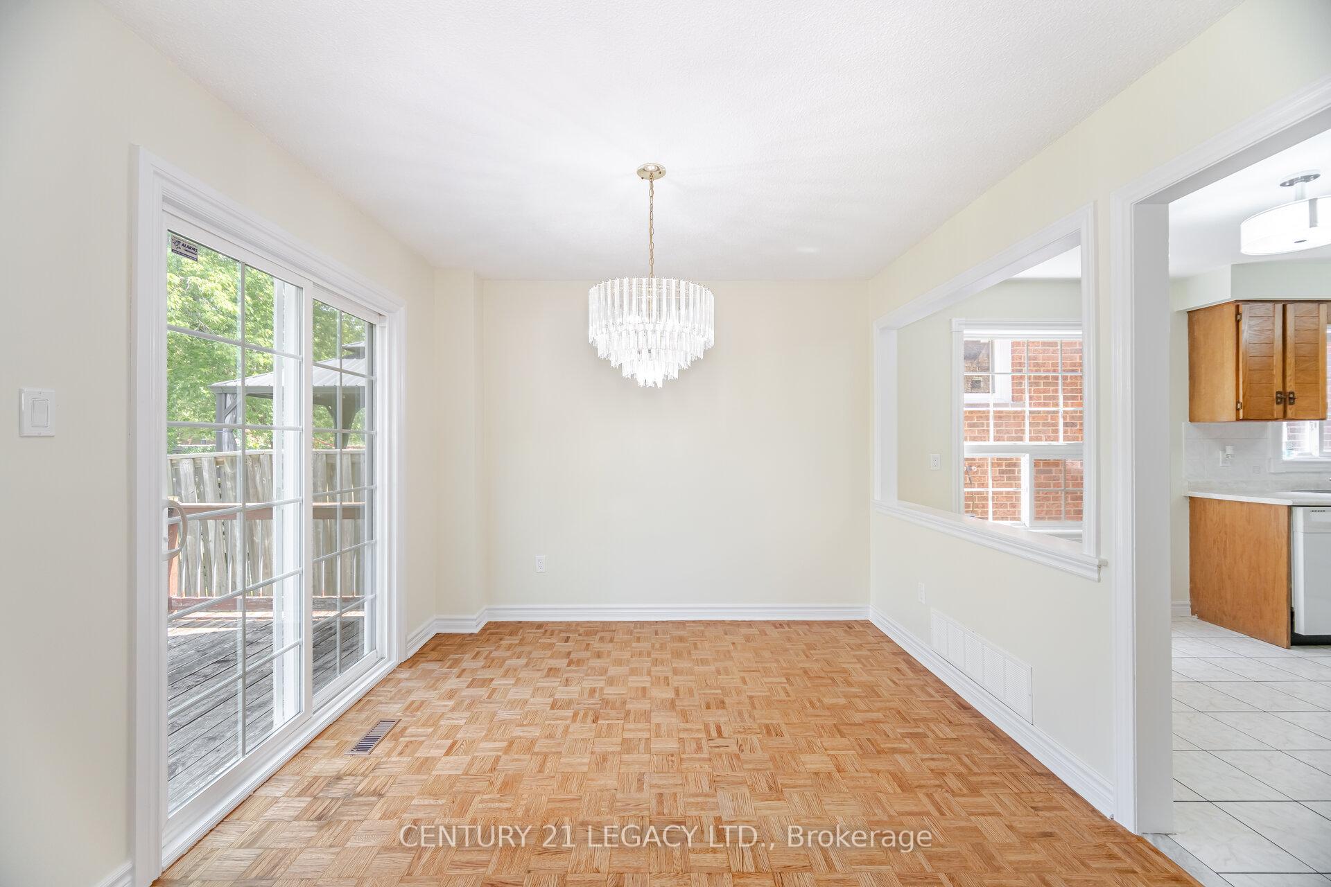 Photo 11 of 3182 Bracknell Crescent, Mississauga, Meadowvale — HOMEH