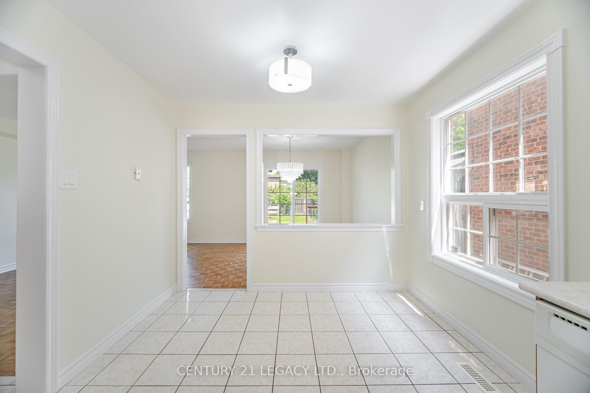 Photo 14 of 3182 Bracknell Crescent, Mississauga, Meadowvale — HOMEH