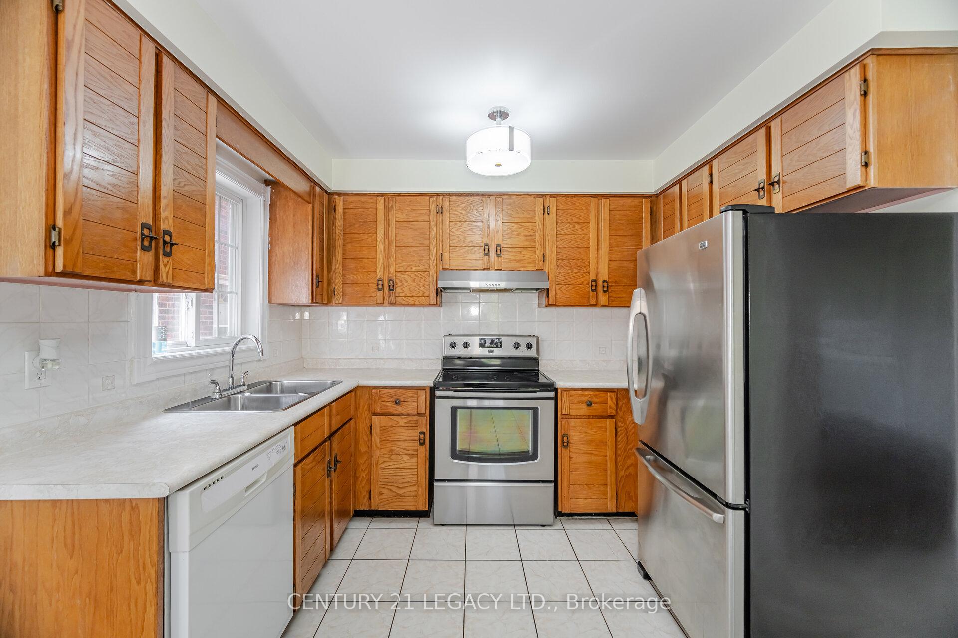 Photo 15 of 3182 Bracknell Crescent, Mississauga, Meadowvale — HOMEH