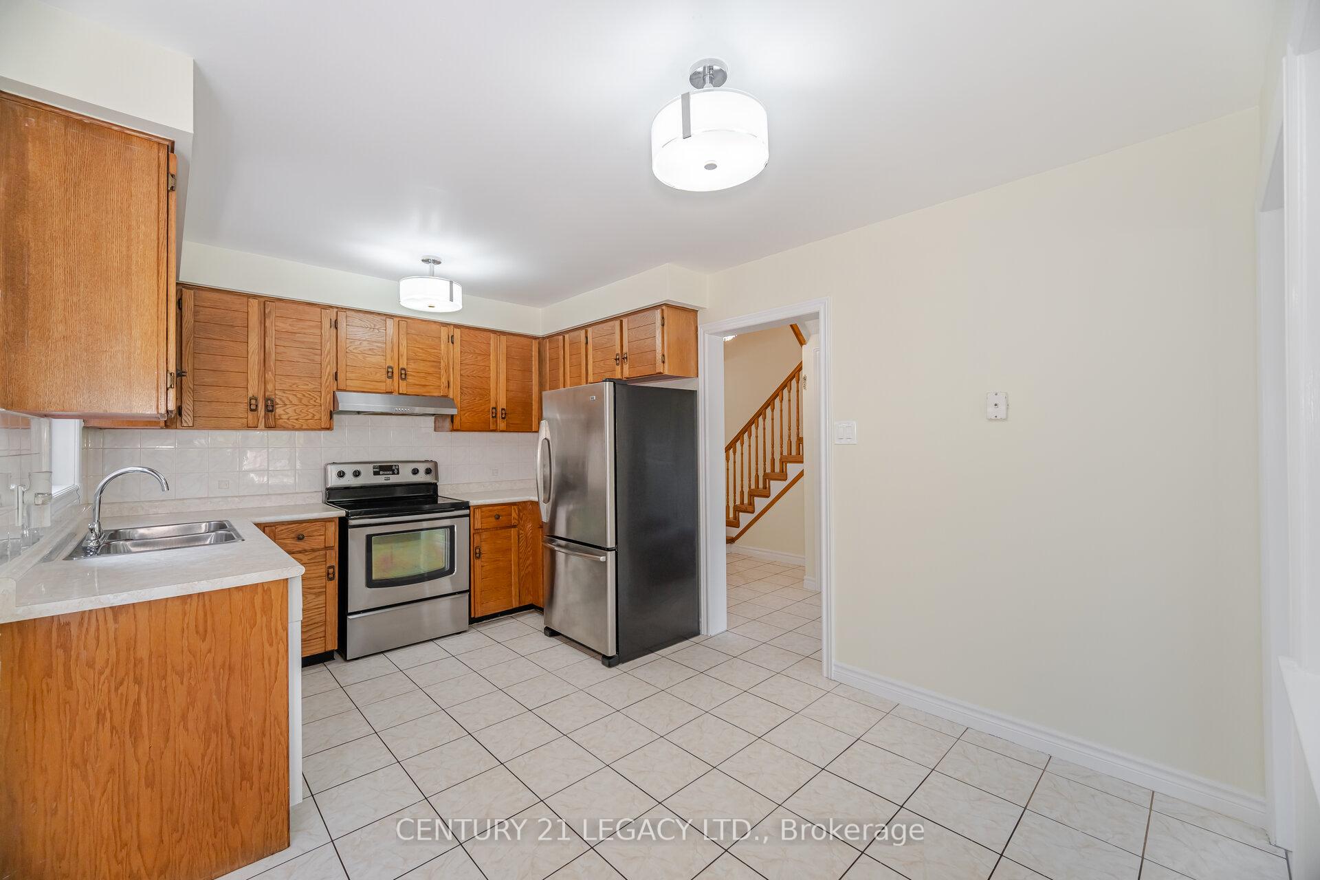 Photo 16 of 3182 Bracknell Crescent, Mississauga, Meadowvale — HOMEH