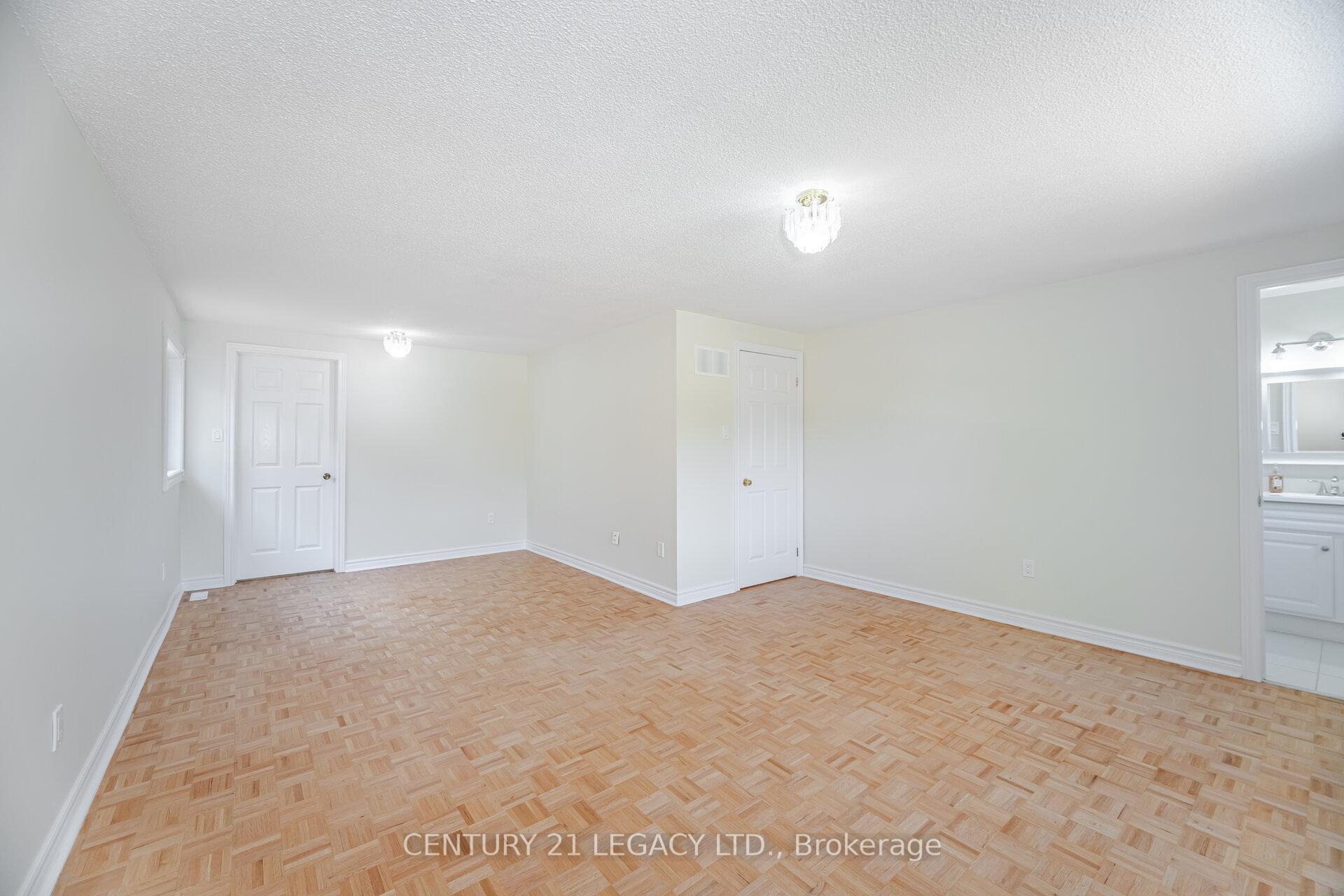 Photo 19 of 3182 Bracknell Crescent, Mississauga, Meadowvale — HOMEH