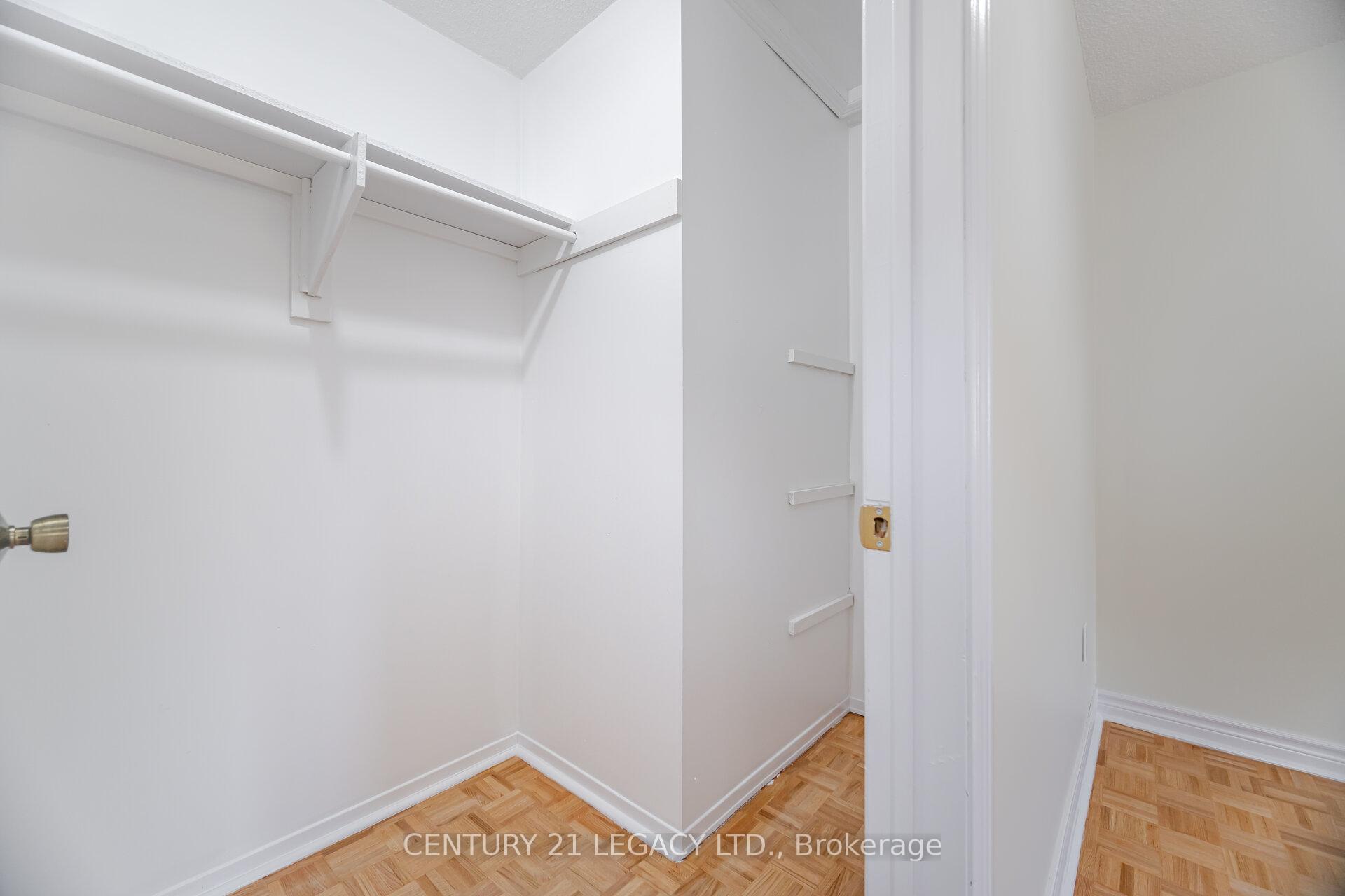 Photo 22 of 3182 Bracknell Crescent, Mississauga, Meadowvale — HOMEH