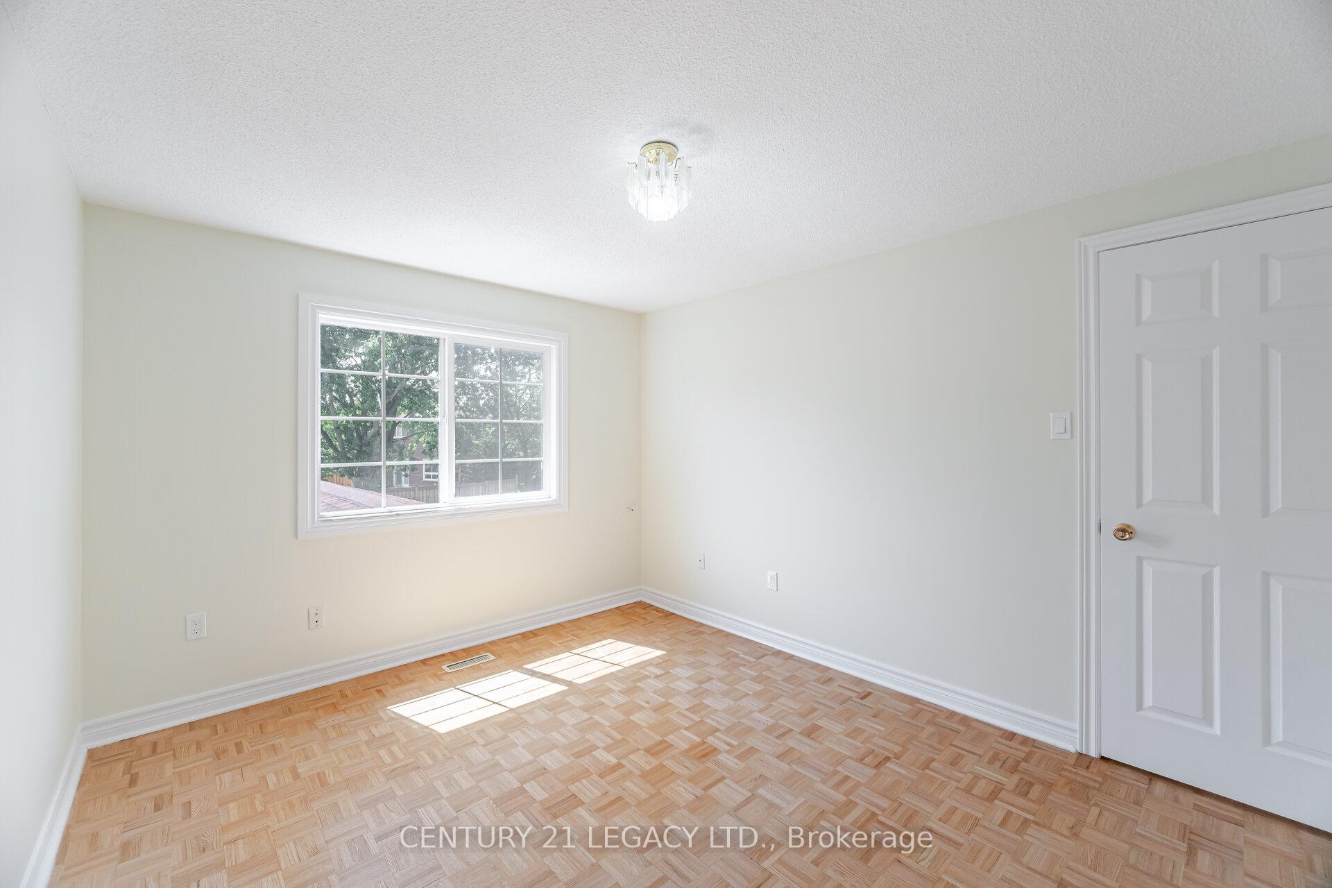 Photo 24 of 3182 Bracknell Crescent, Mississauga, Meadowvale — HOMEH