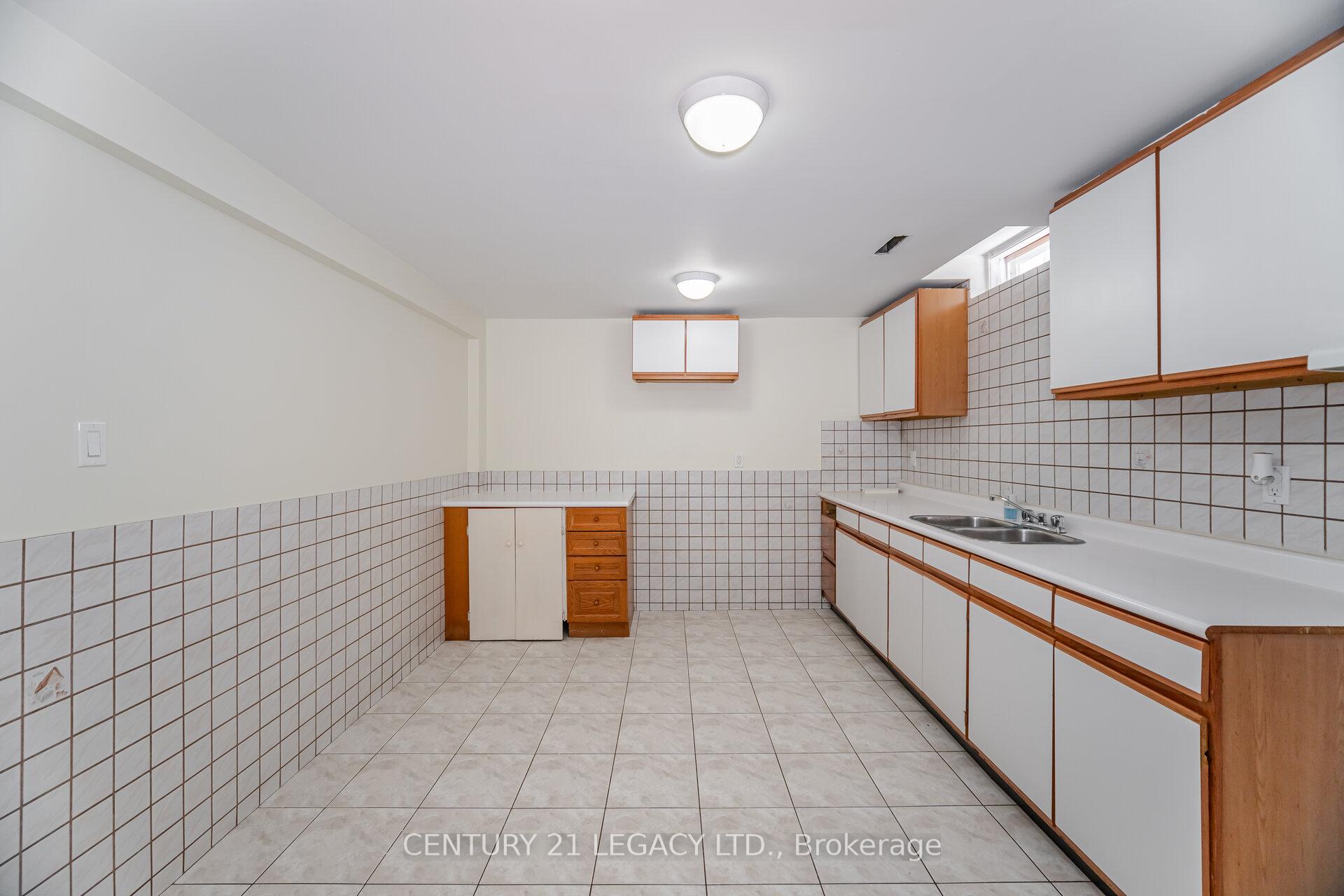 Photo 33 of 3182 Bracknell Crescent, Mississauga, Meadowvale — HOMEH