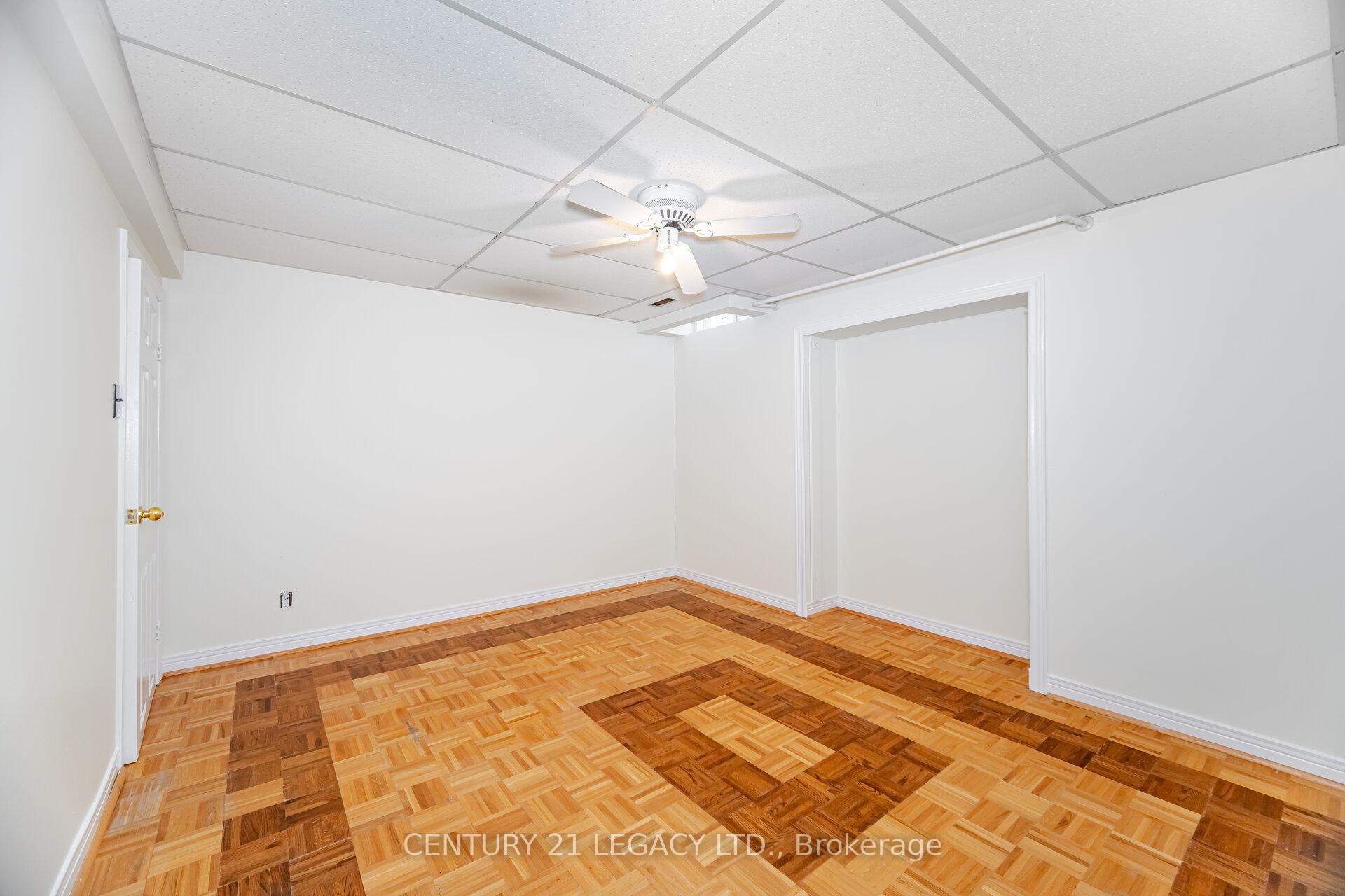 Photo 38 of 3182 Bracknell Crescent, Mississauga, Meadowvale — HOMEH