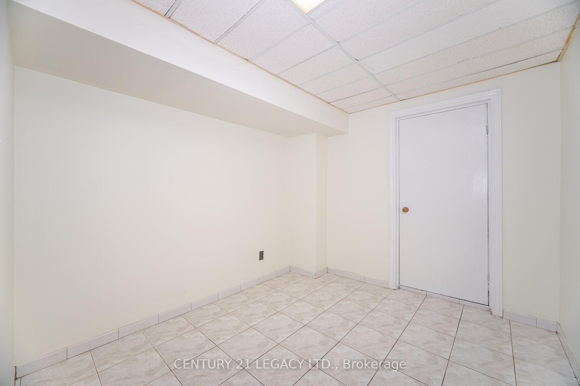 Photo 39 of 3182 Bracknell Crescent, Mississauga, Meadowvale — HOMEH