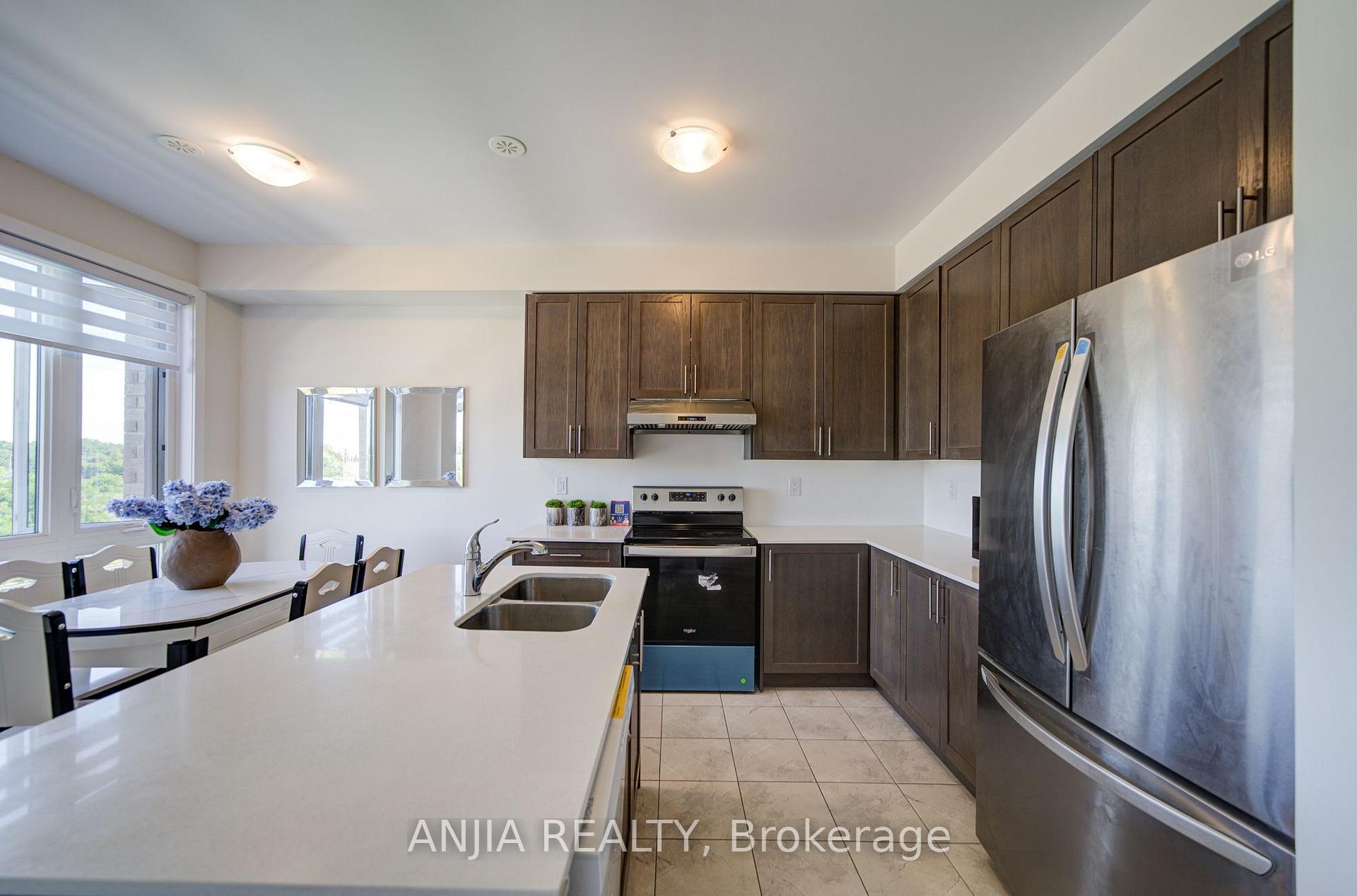 Photo 4 of 83 Mikayla Lane, Markham, Cornell — HOMEH