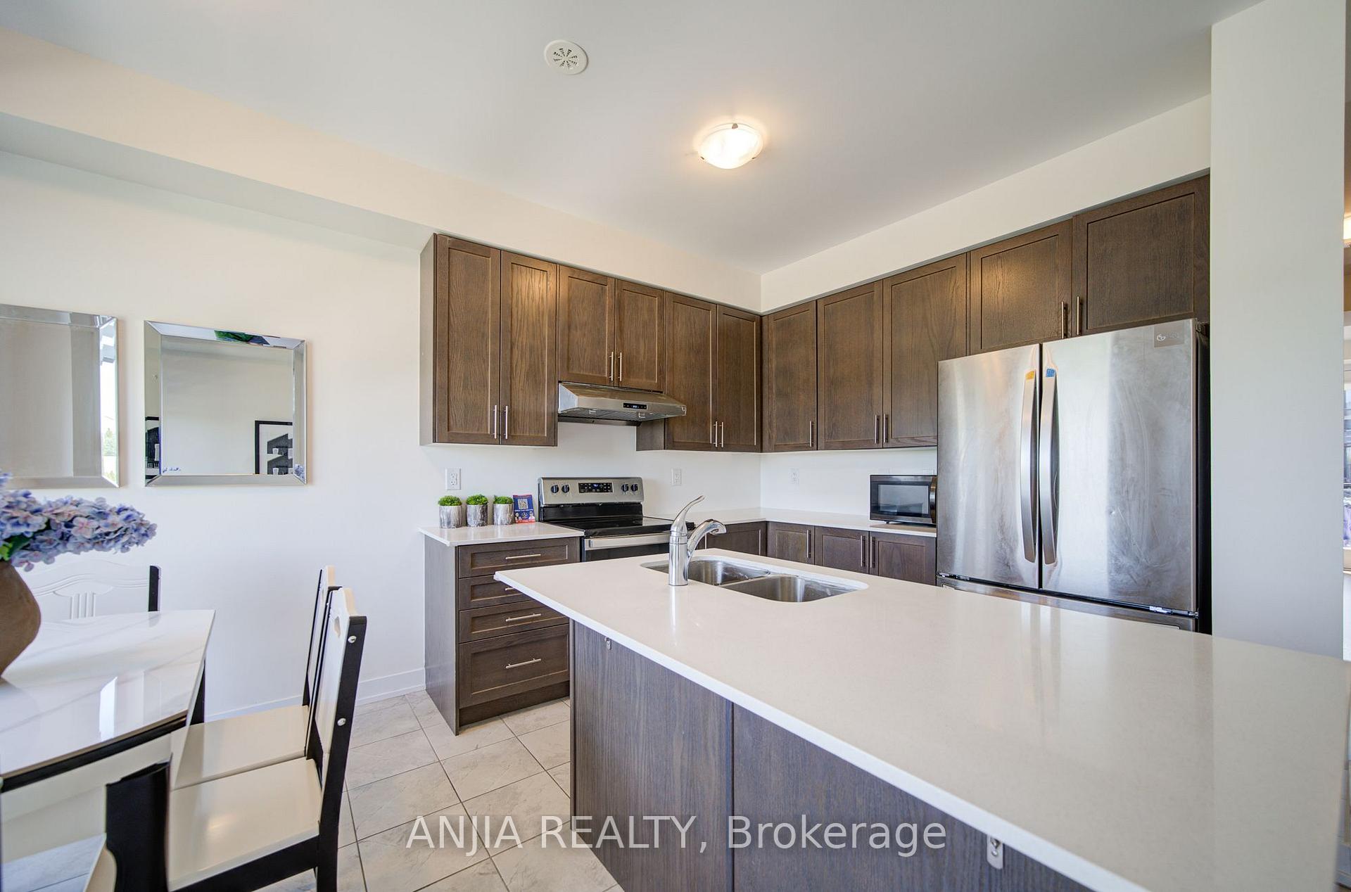 Photo 5 of 83 Mikayla Lane, Markham, Cornell — HOMEH