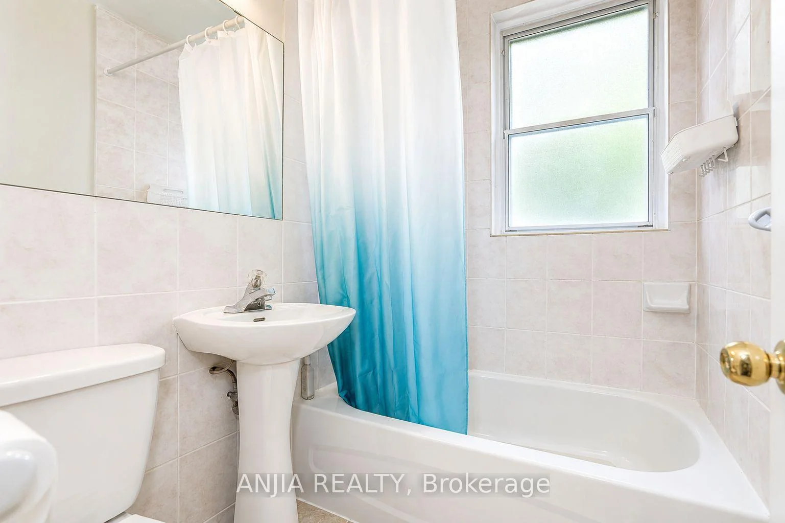 Photo 16 of 115 Portsdown Road, Scarborough, Dorset Park — HOMEH